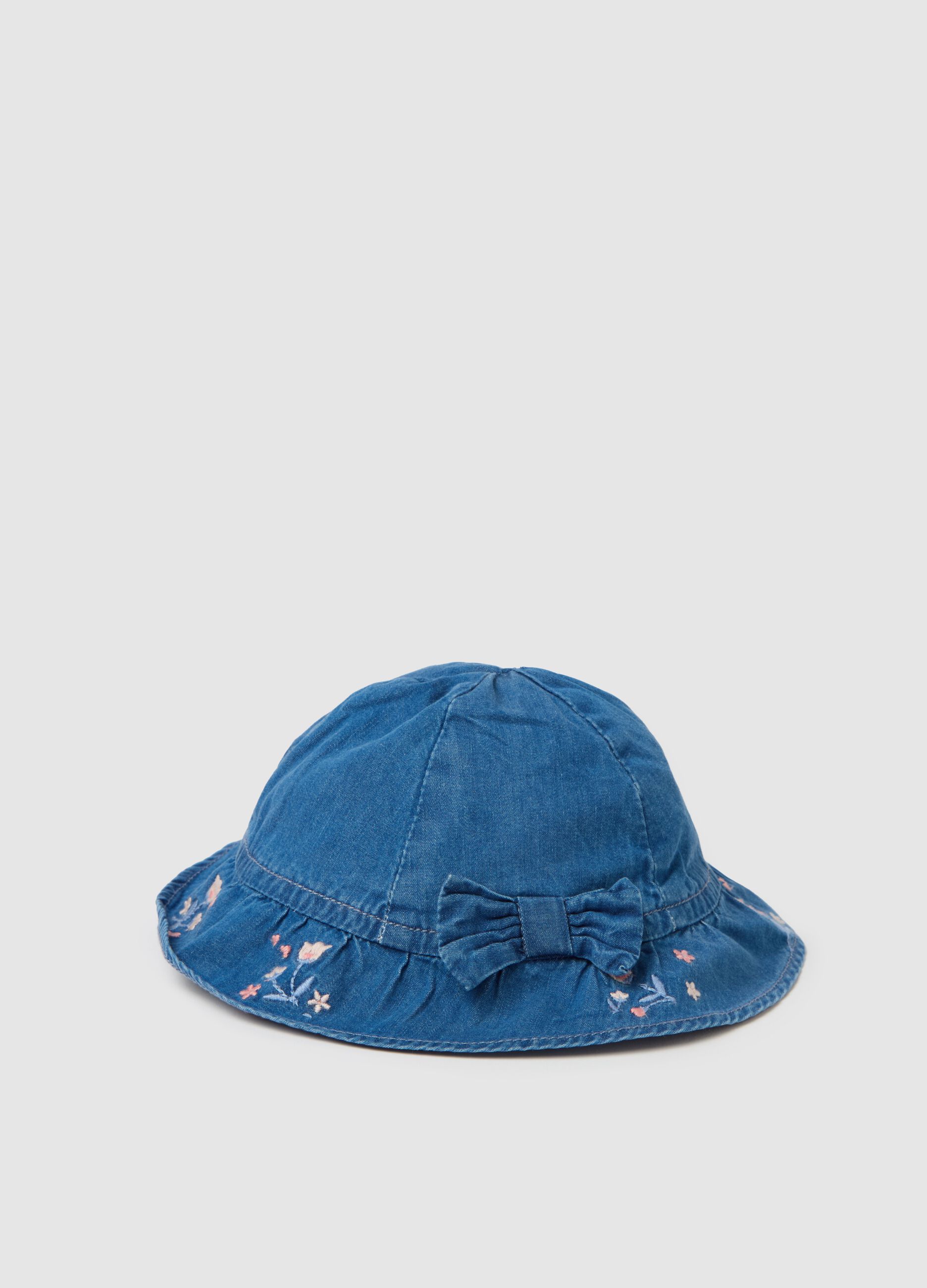 Denim hat with flowers embroidery and bow