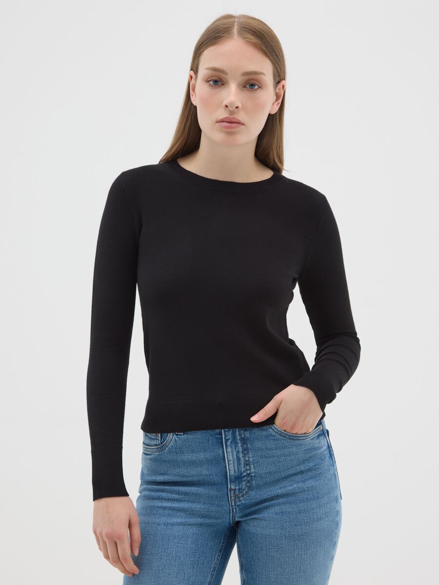 Maglione nero vestibilità fitted_0