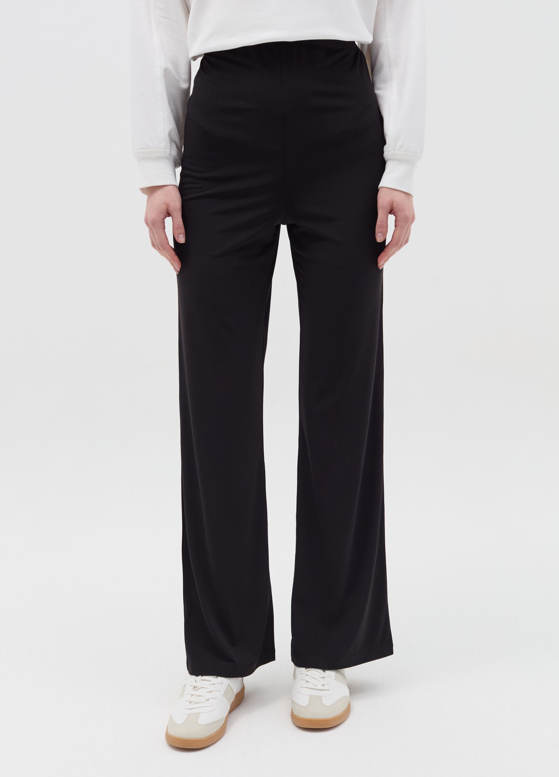 Solid colour maternity trousers