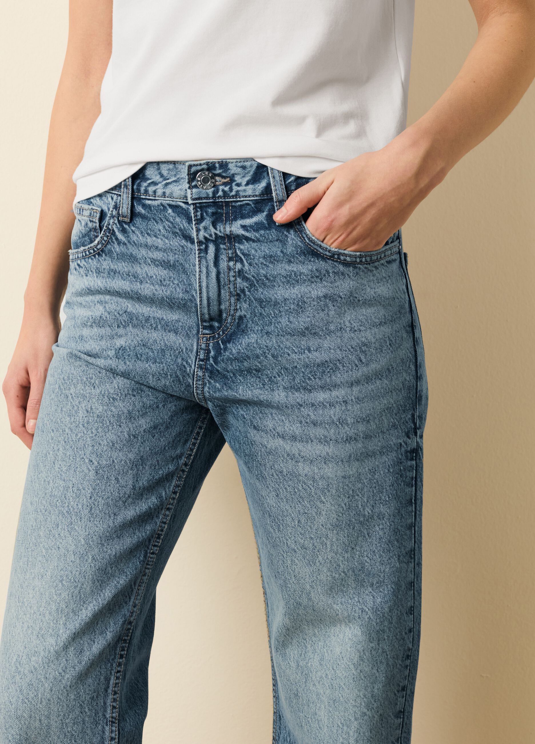 Relaxed-fit ankle jeans with turn-ups