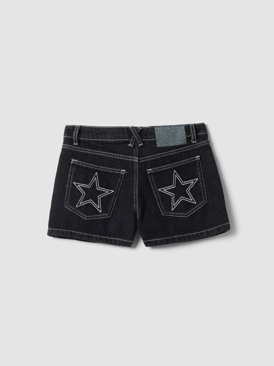Shorts denim neri in puro cotone con ricami a stella per ragazza_1