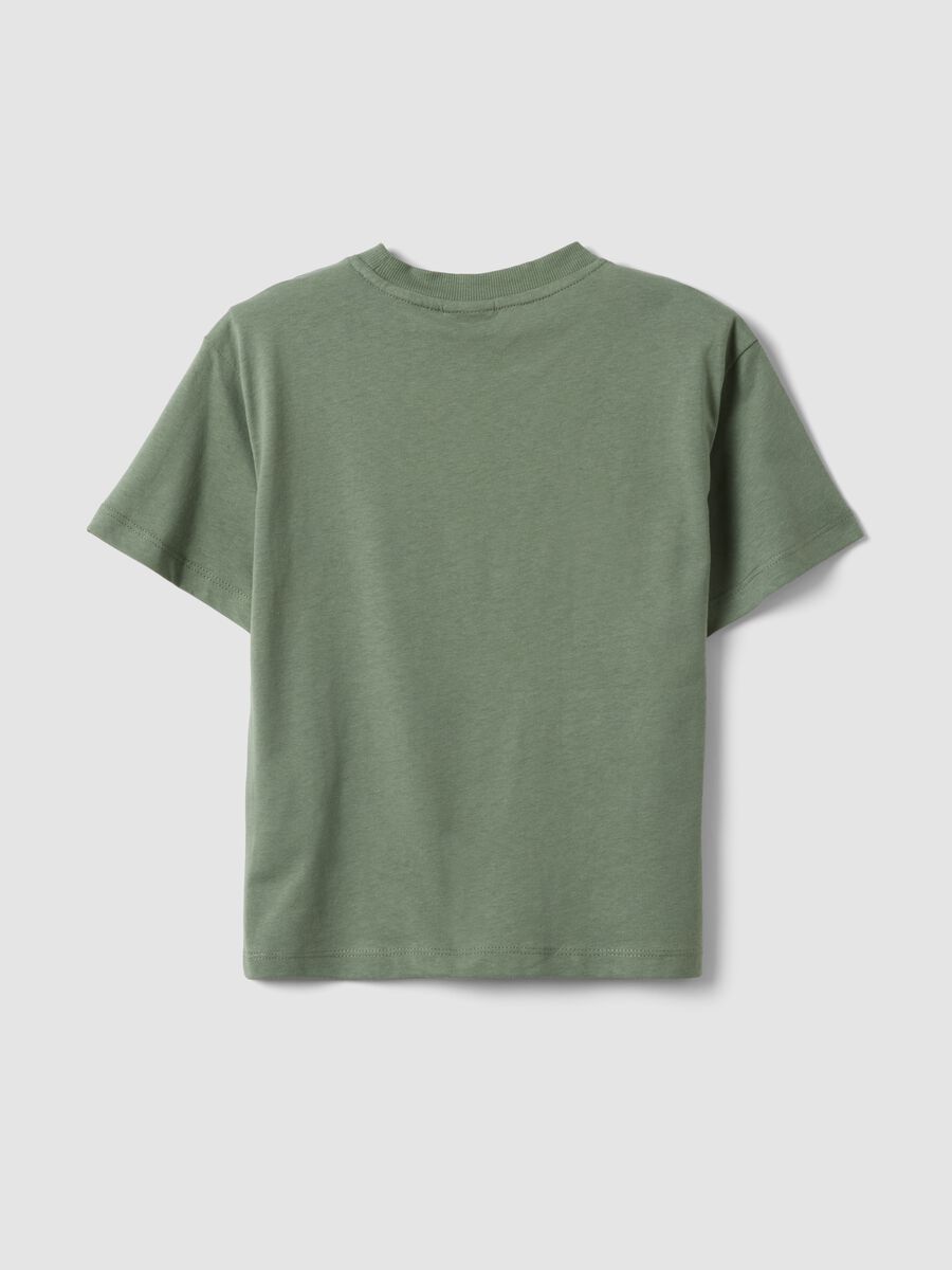 T-shirt in puro cotone verde da bambino oversize fit con stampa_1