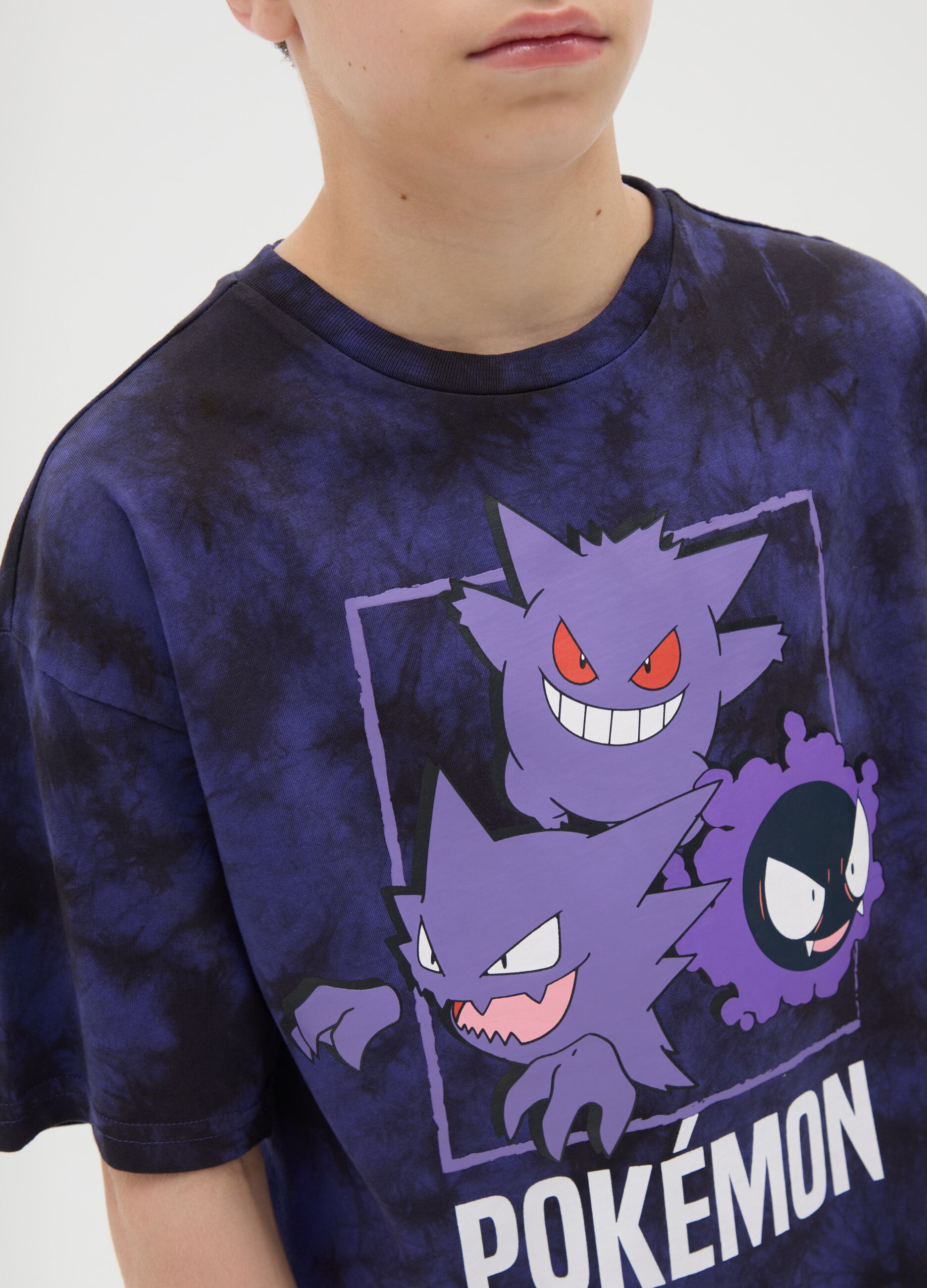 Black and purple T-shirt with Pokémon print