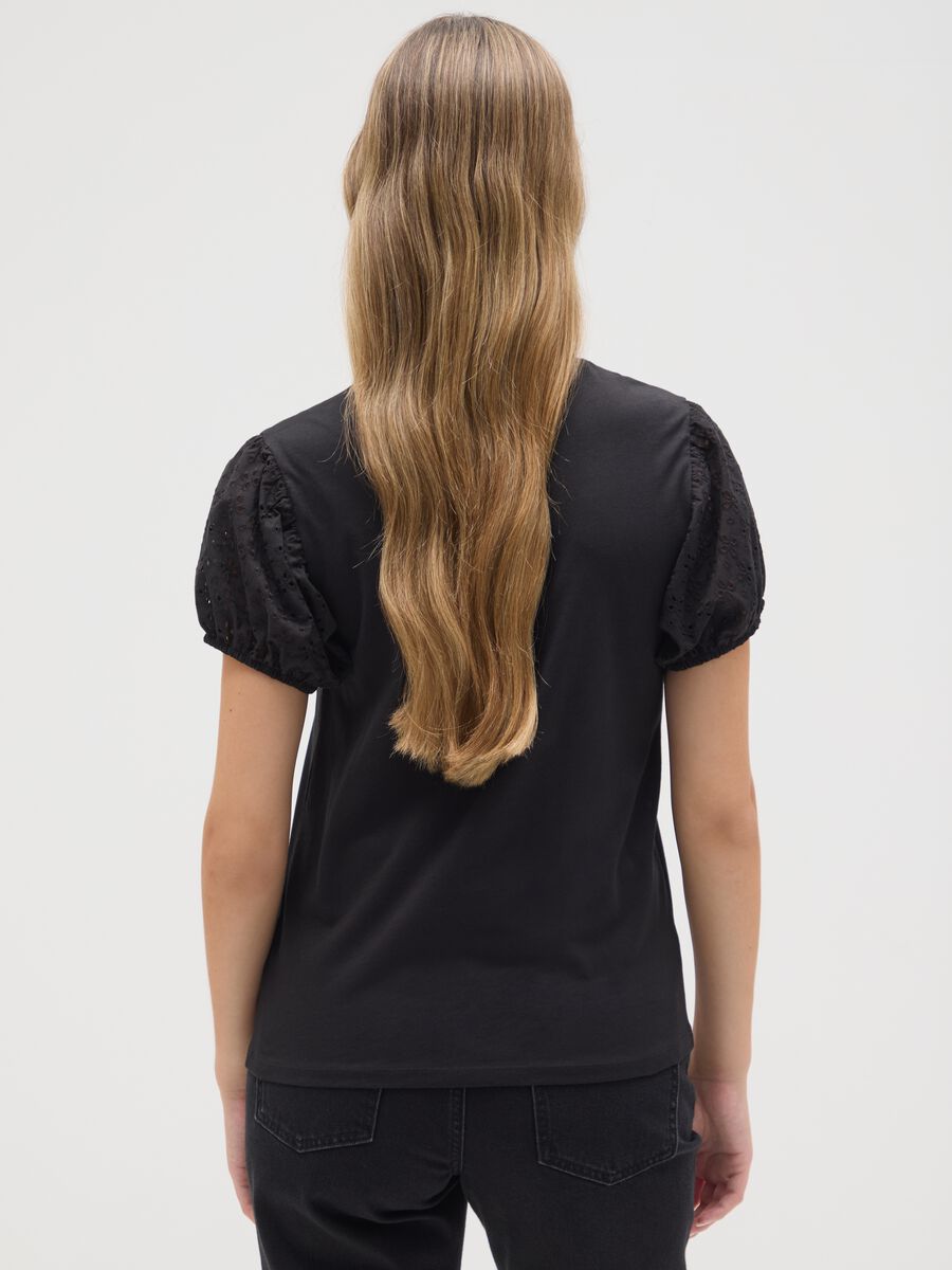 Women's black regular fit pure cotton T-shirt_2