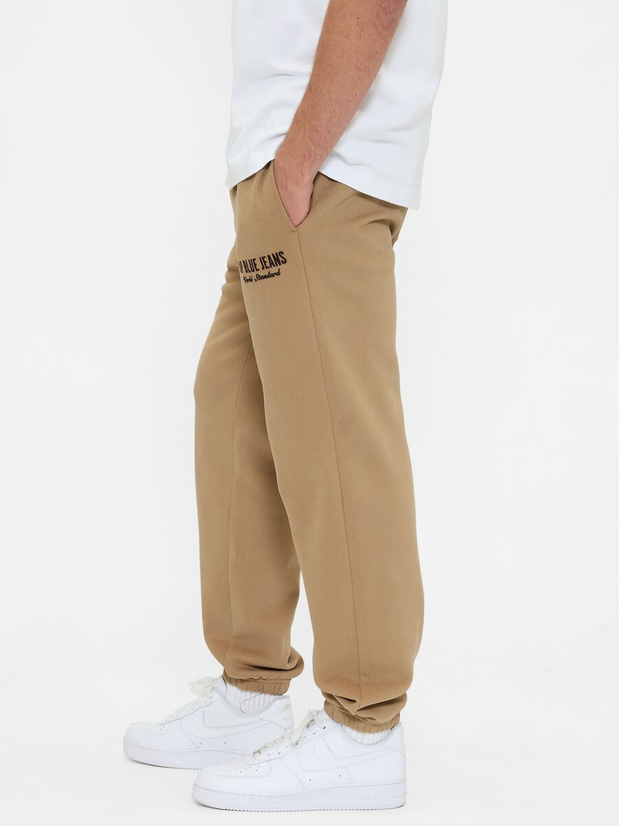 Beige jogger trousers in cotton and polyester blend_4