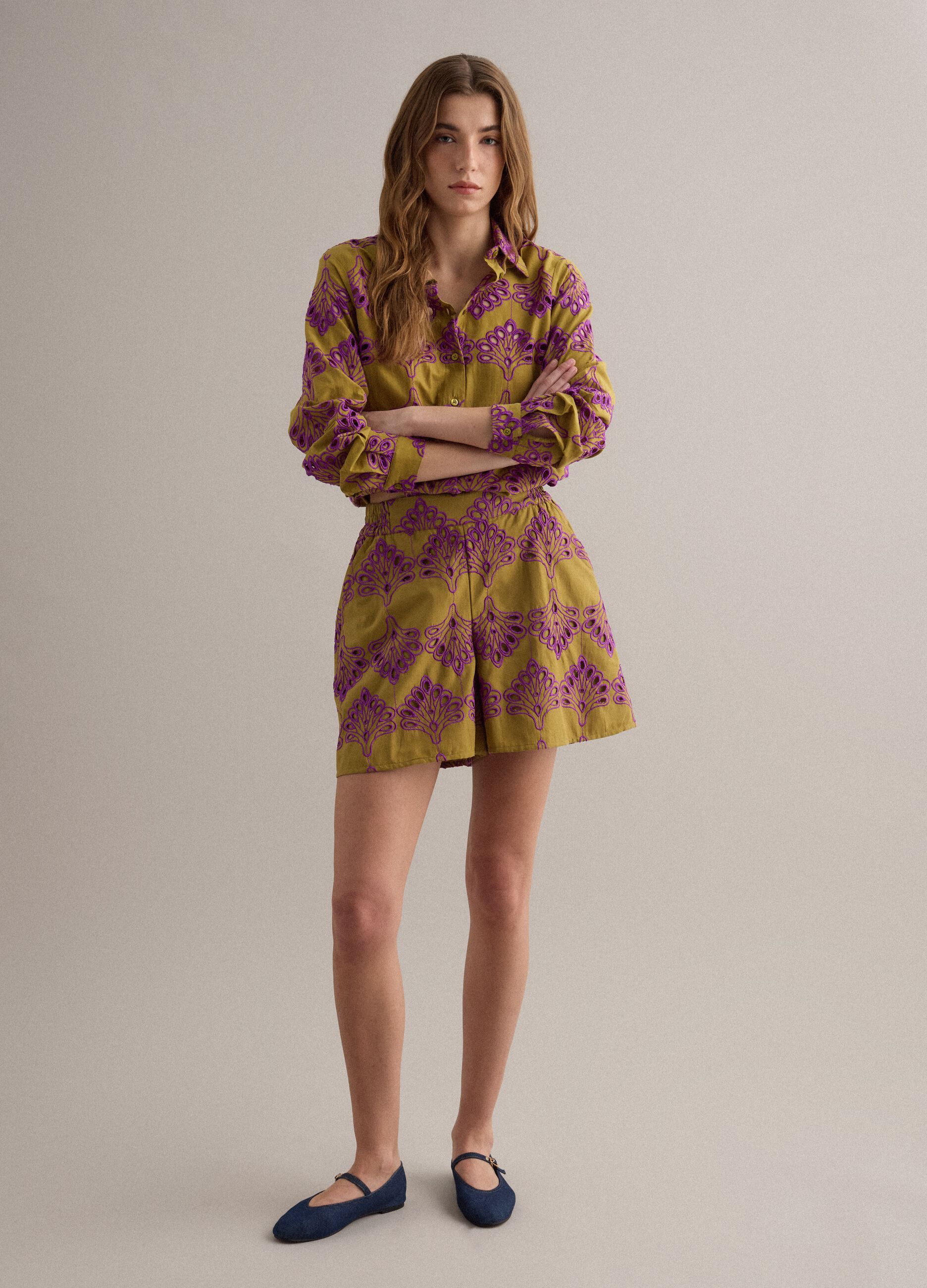 Multicolour pure cotton shirt with eyelet embroidery, regular fit