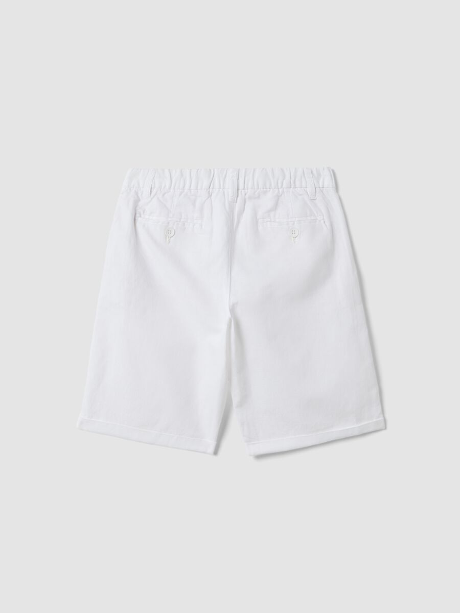 White linen and cotton blend regular-fit shorts for boys_1