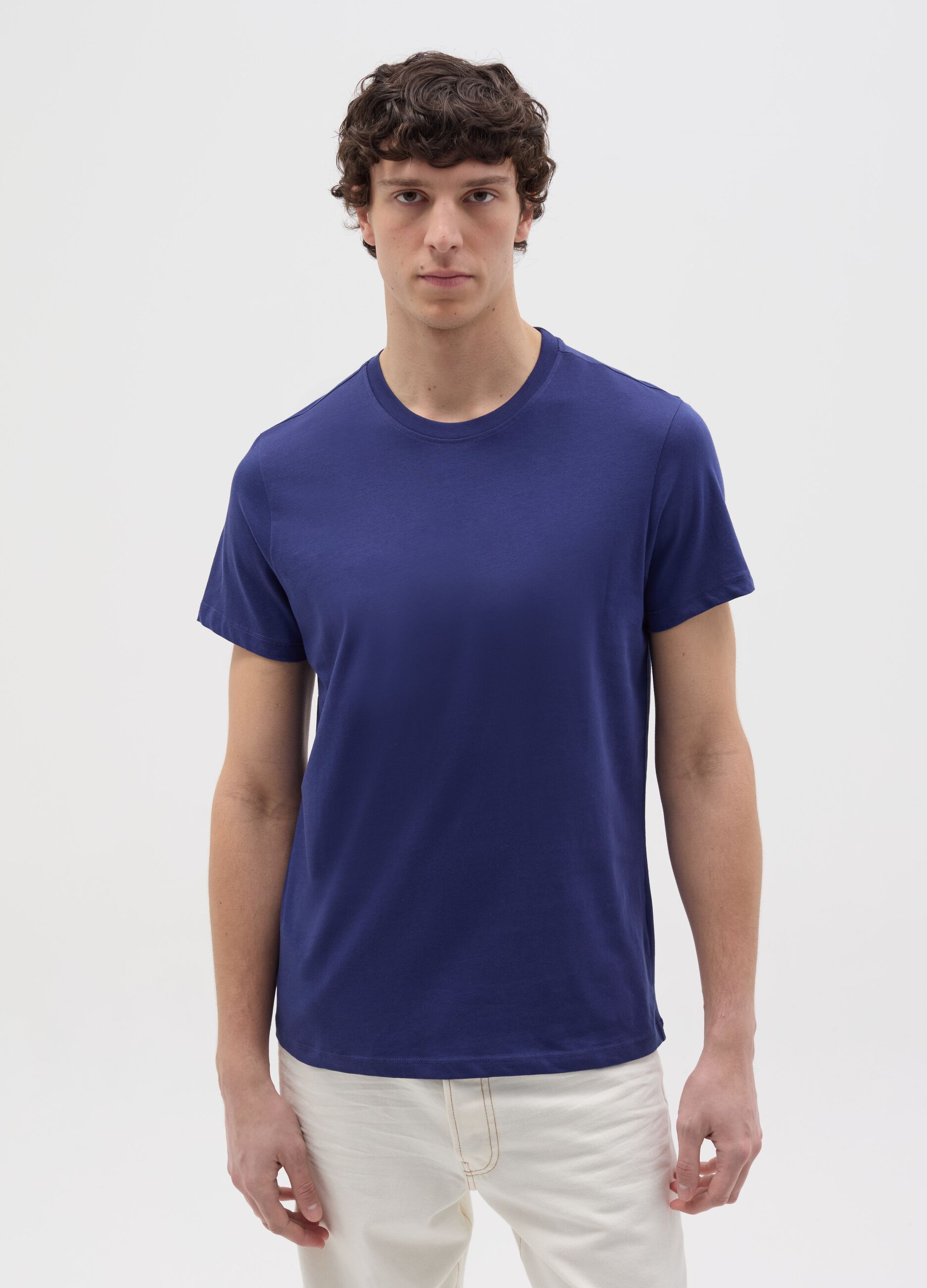 Relaxed-fit T-shirt with round neck