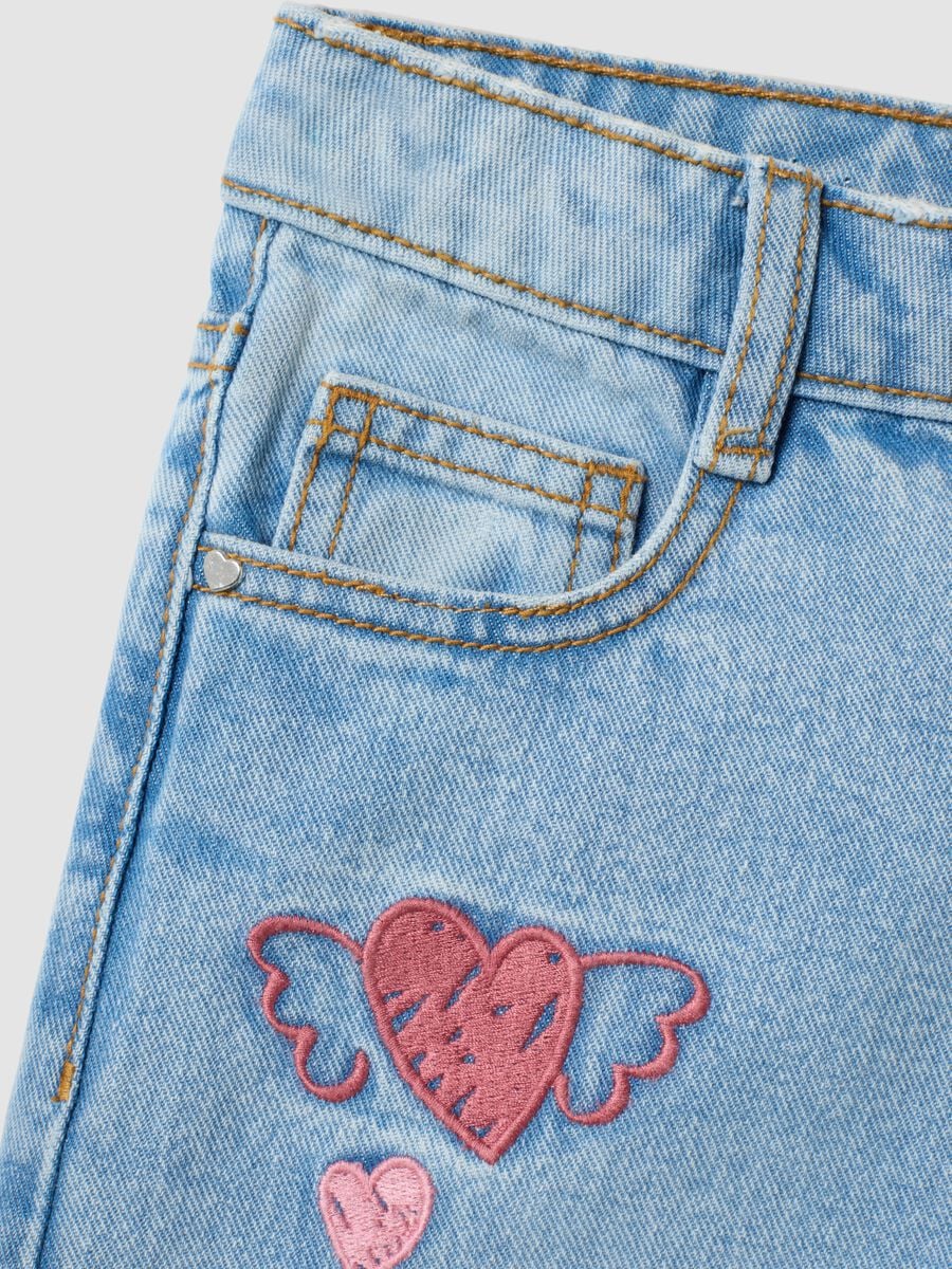 Jeans wide leg denim in puro cotone con ricami per bambina_3