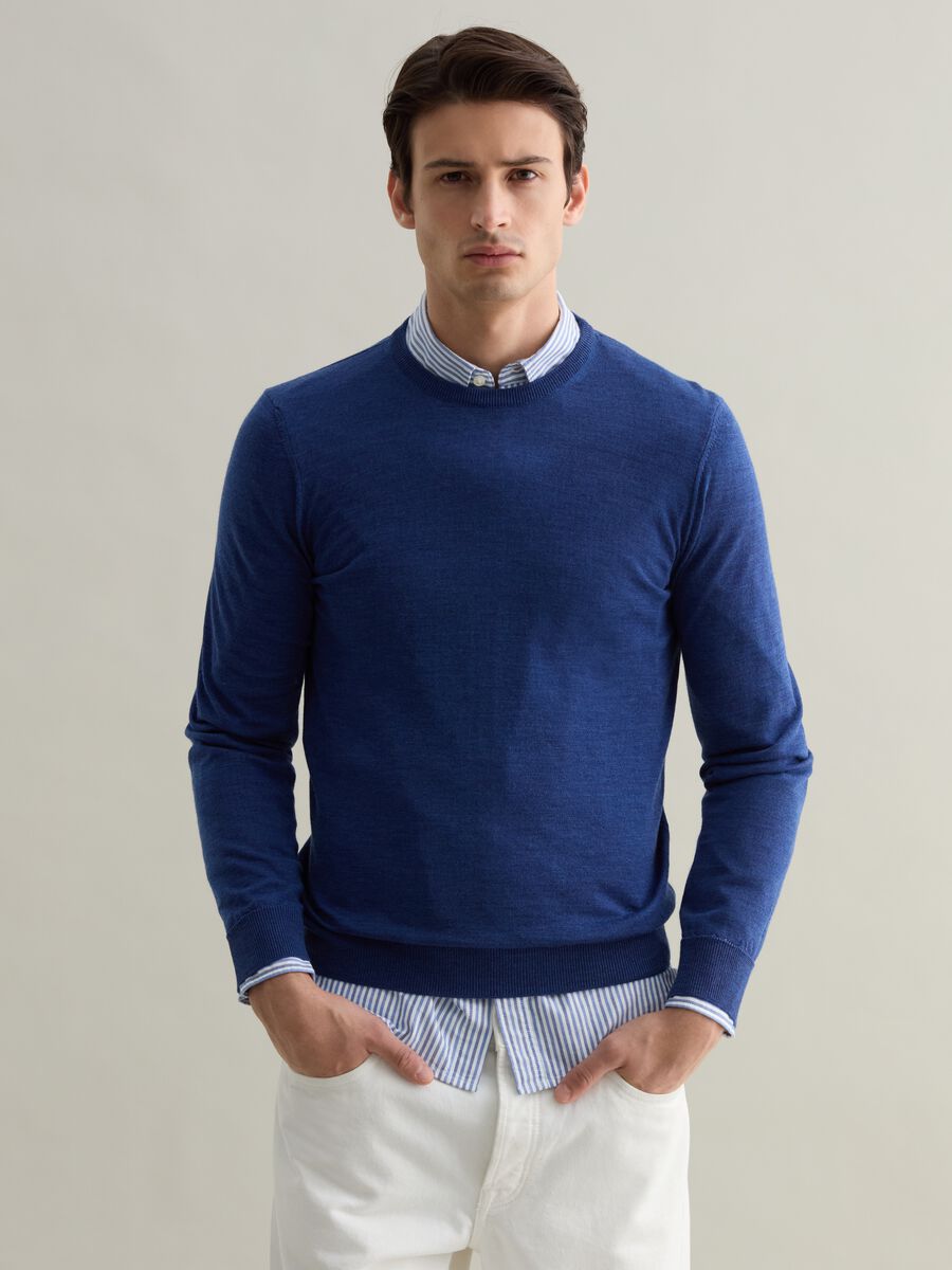 Merino wool pullover with round neck_0
