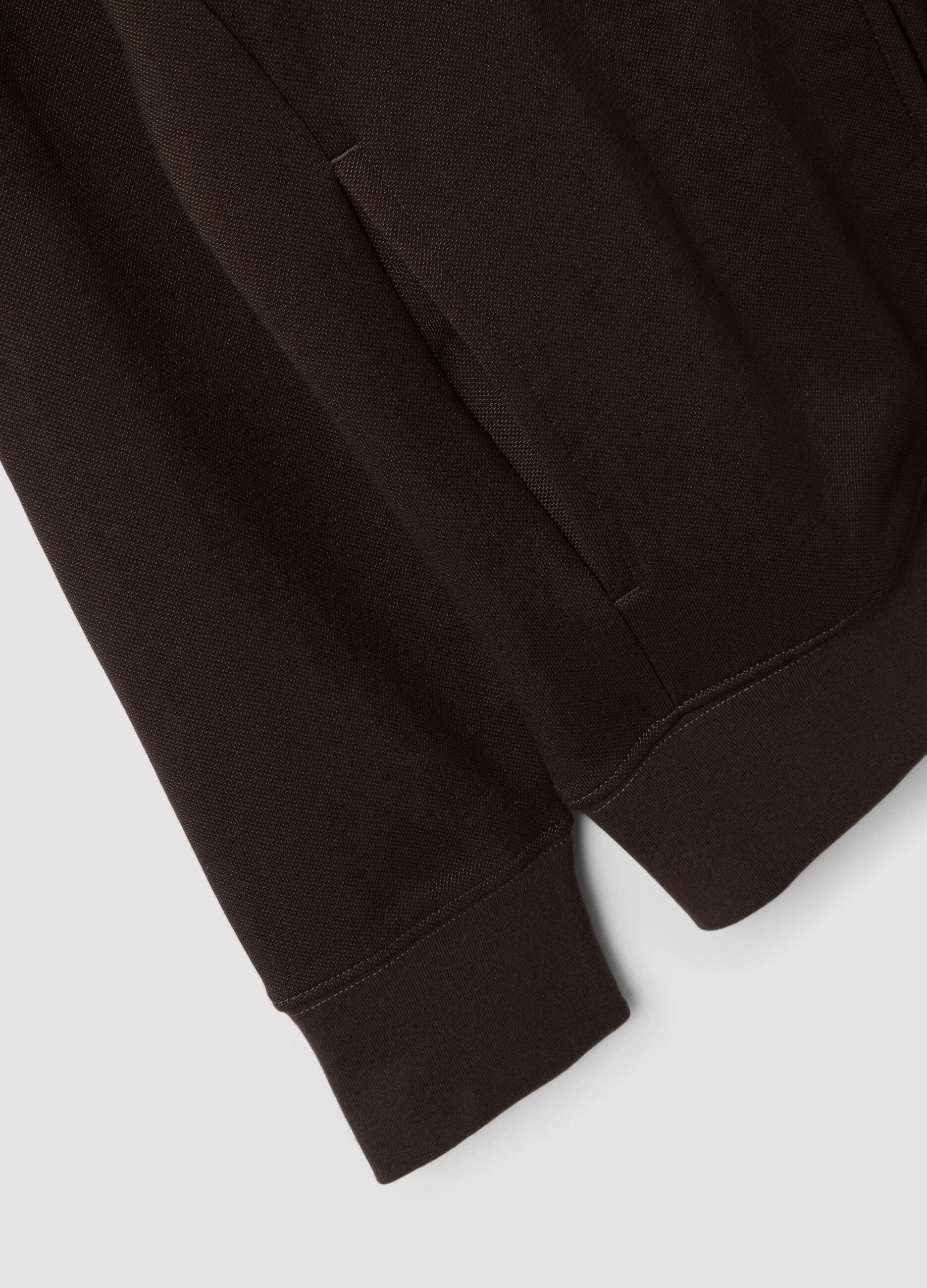Brown full-zip sweatshirt in stretch piqu&eacute; with ribbed collar
