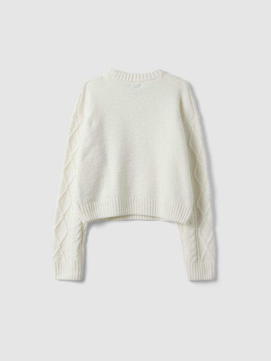 Maglione bianco girocollo in maglia lavorata_2