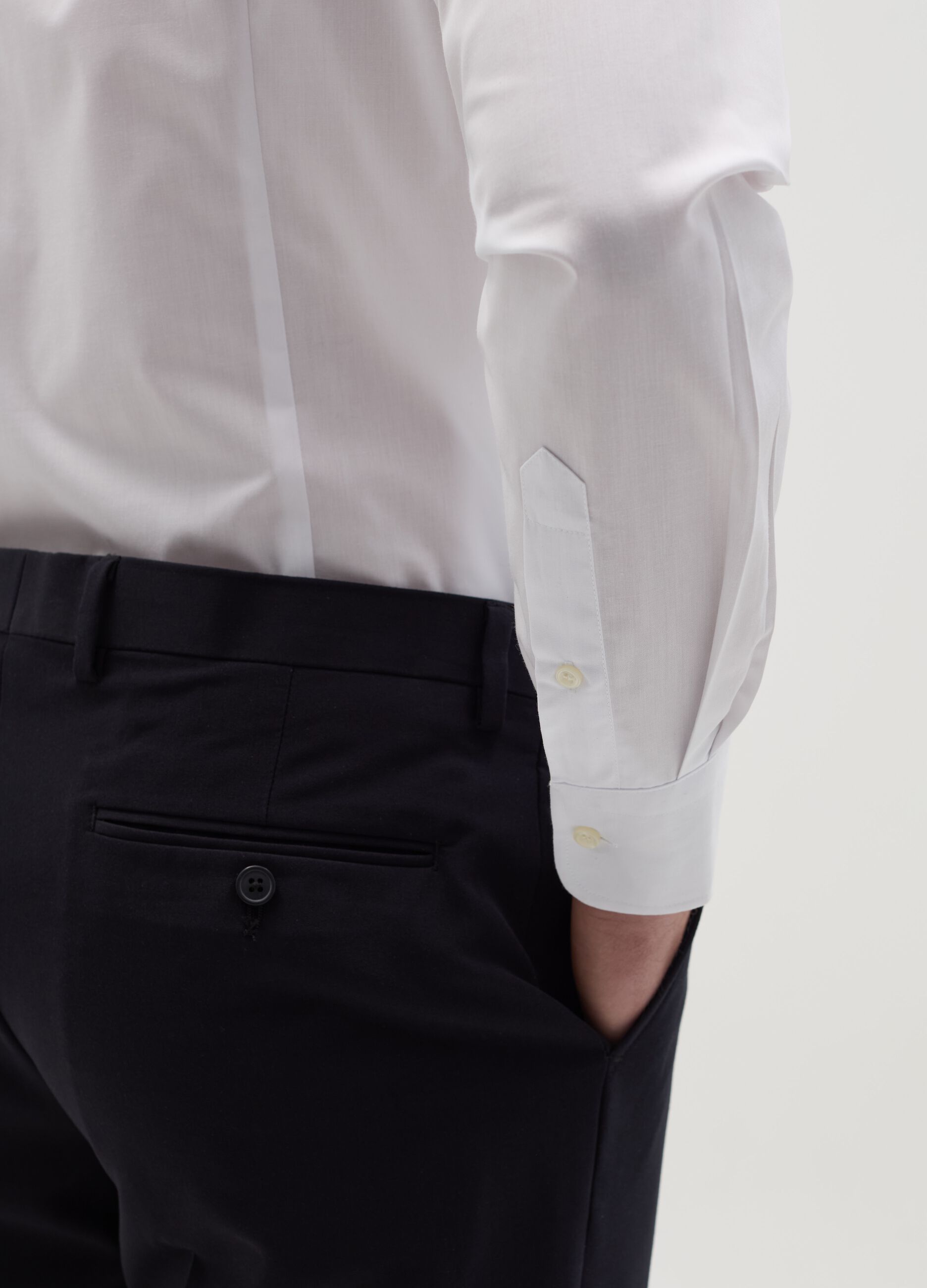 Slim-fit easy-iron shirt