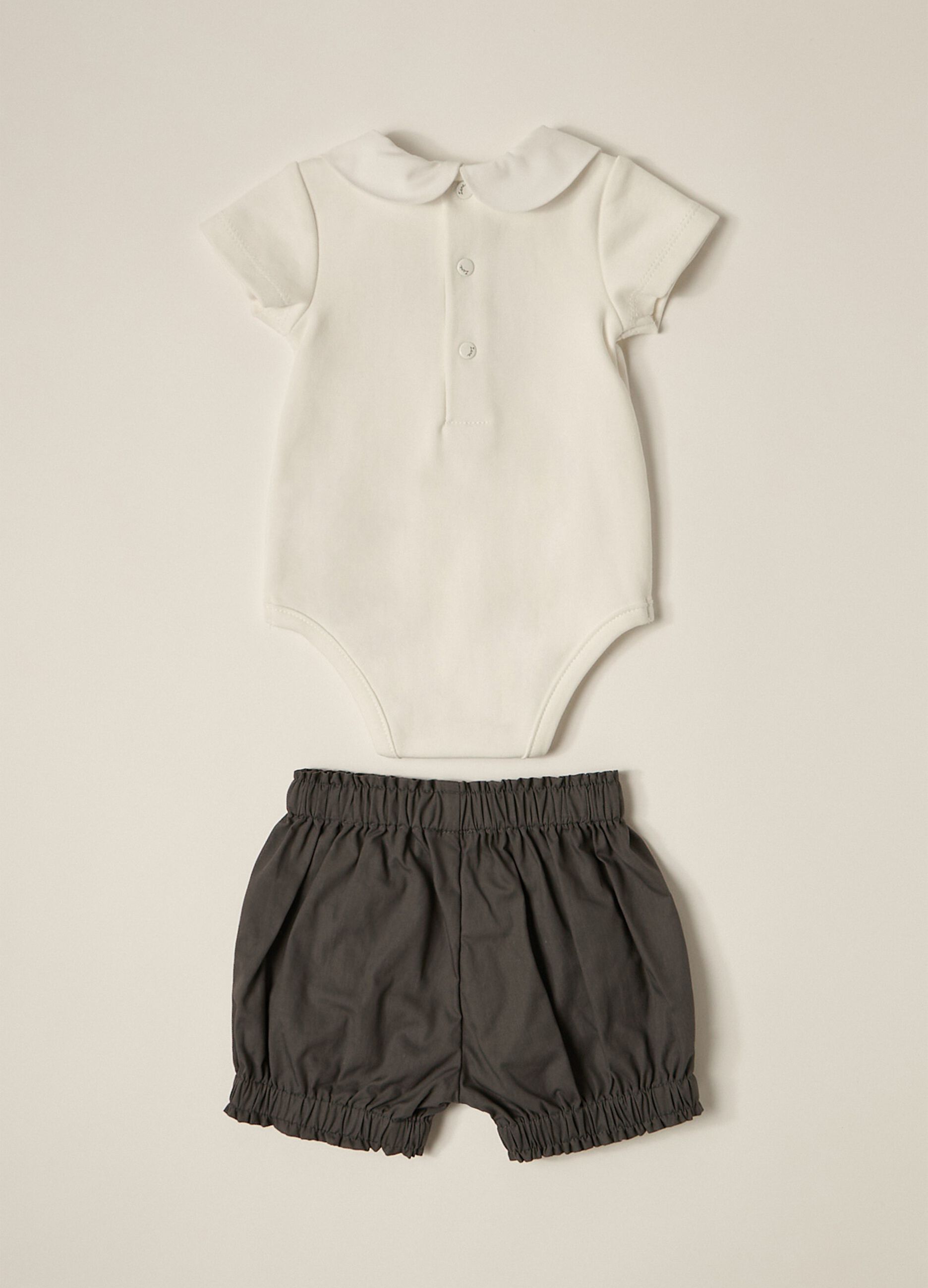 IANA newborn boy bodysuit + shorts set