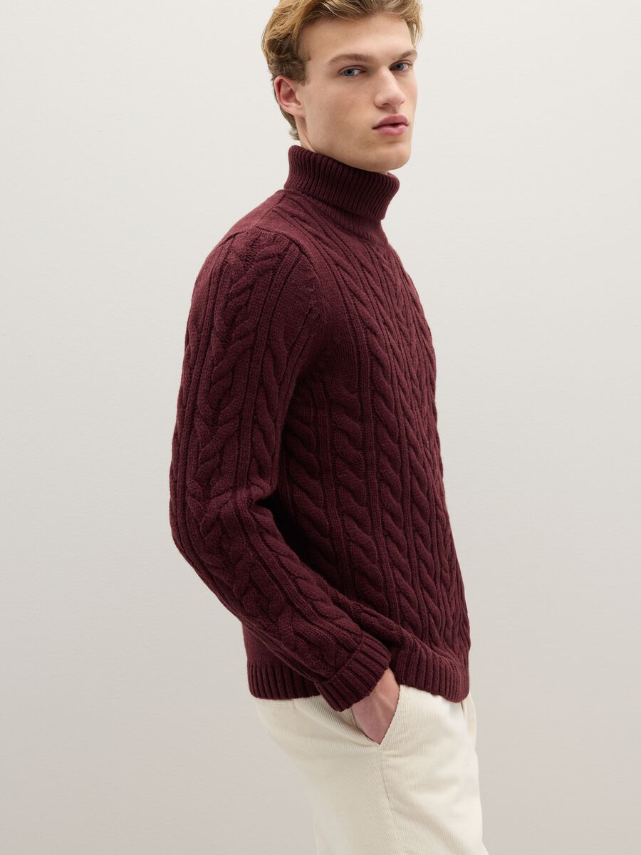 Red high-neck pullover regular fit with cable design_0