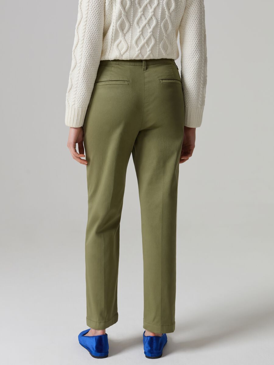 Pantalone chino in cotone stretch_2