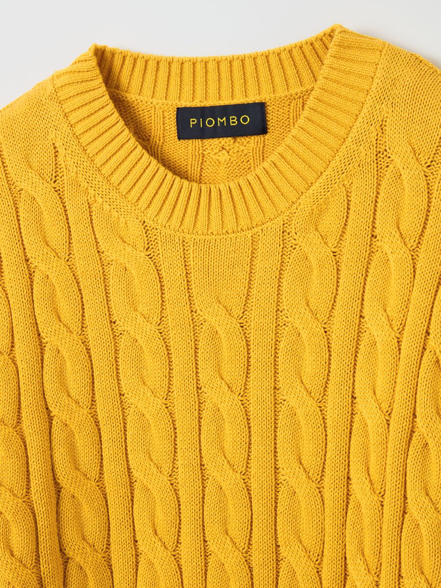 Pullover with cable-knit design_5