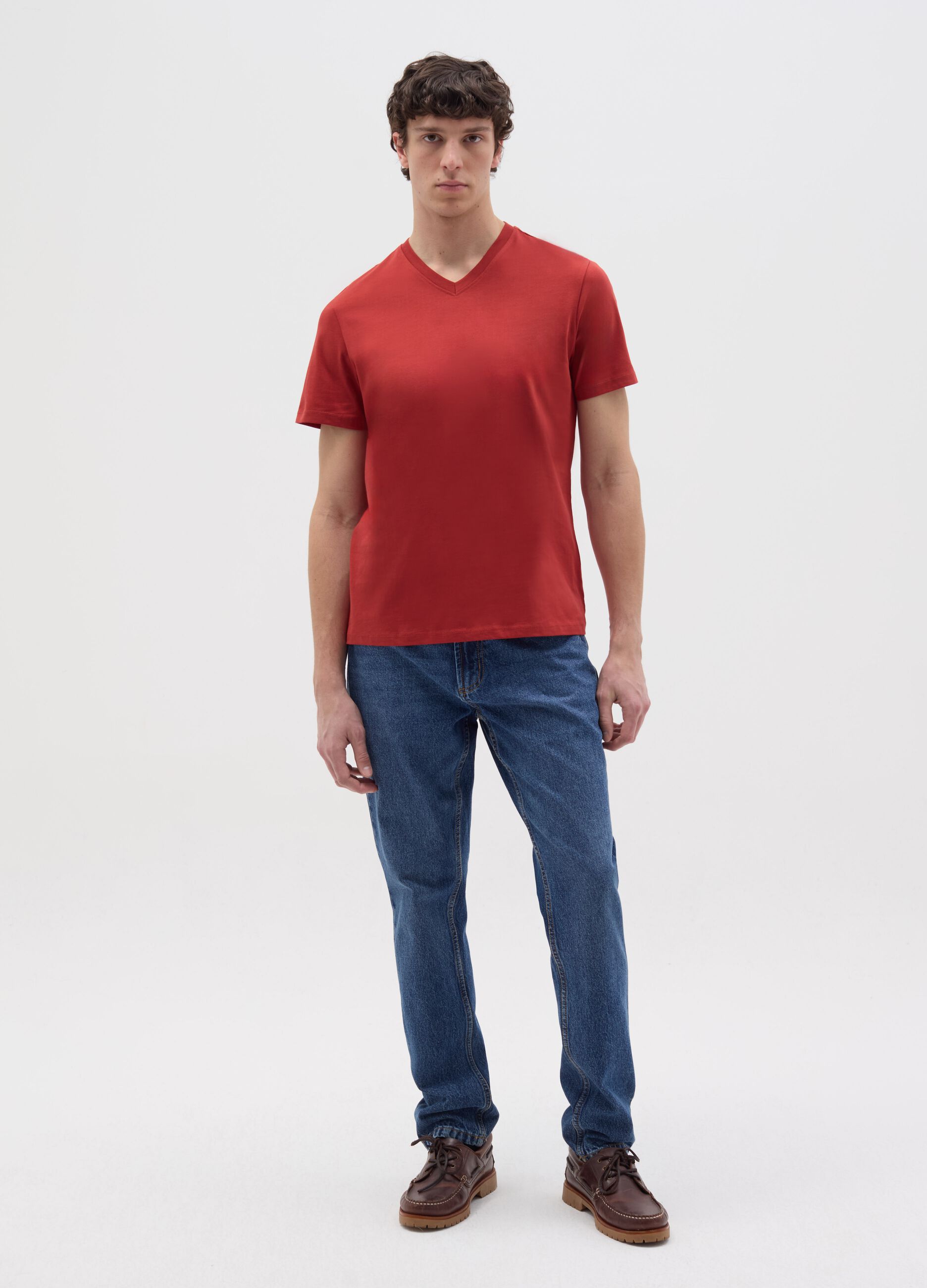 T-shirt in cotone bio con scollo a V