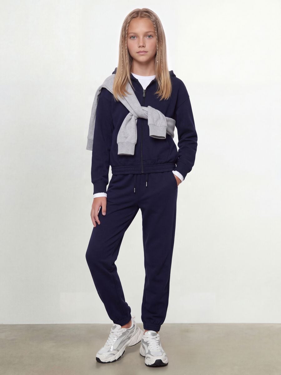Felpa blu con cappuccio in cotone organico_1