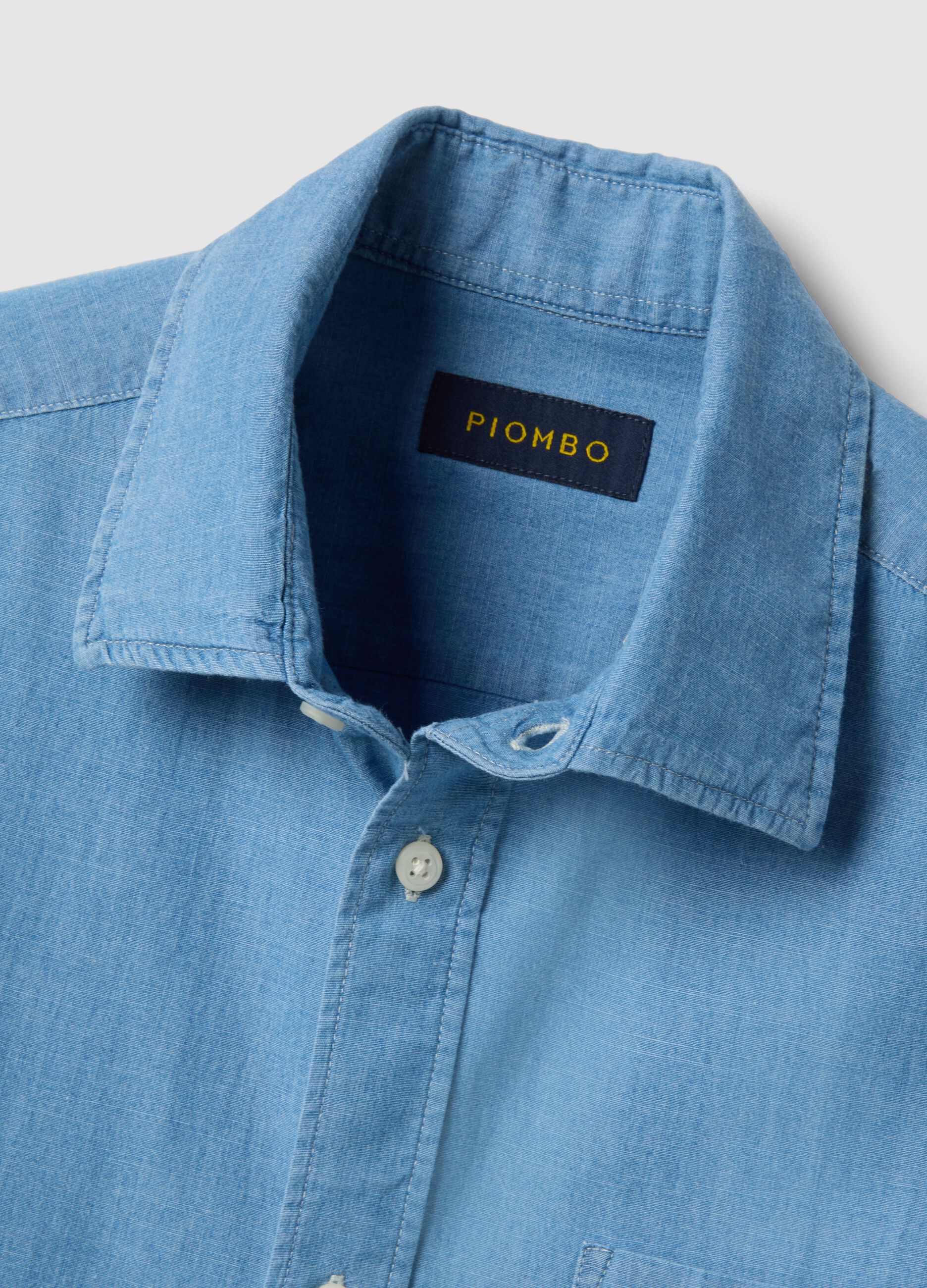 Camicia lavaggio chiaro in puro cotone