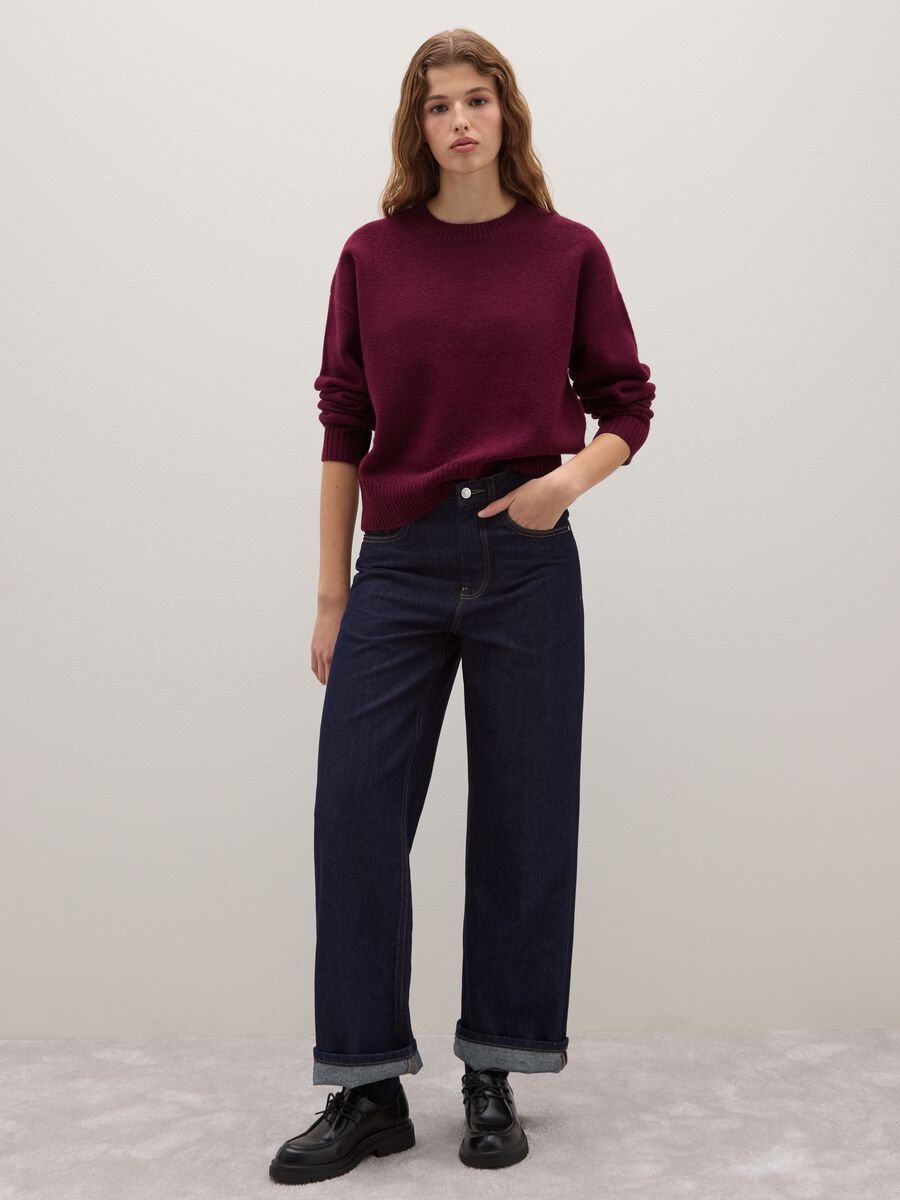 Red regular fit pullover with round neckline_1