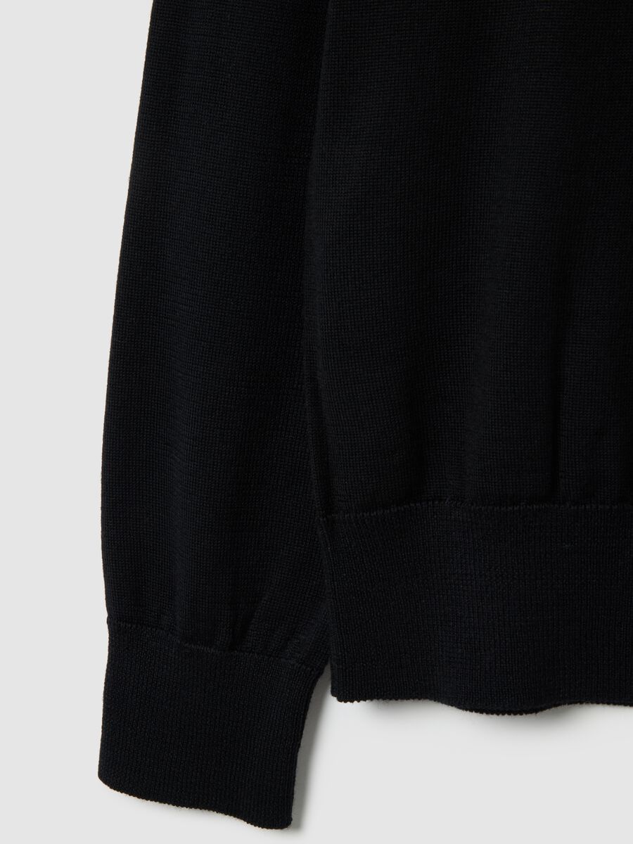 Pure black merino wool jumper regular fit with crew neck_5