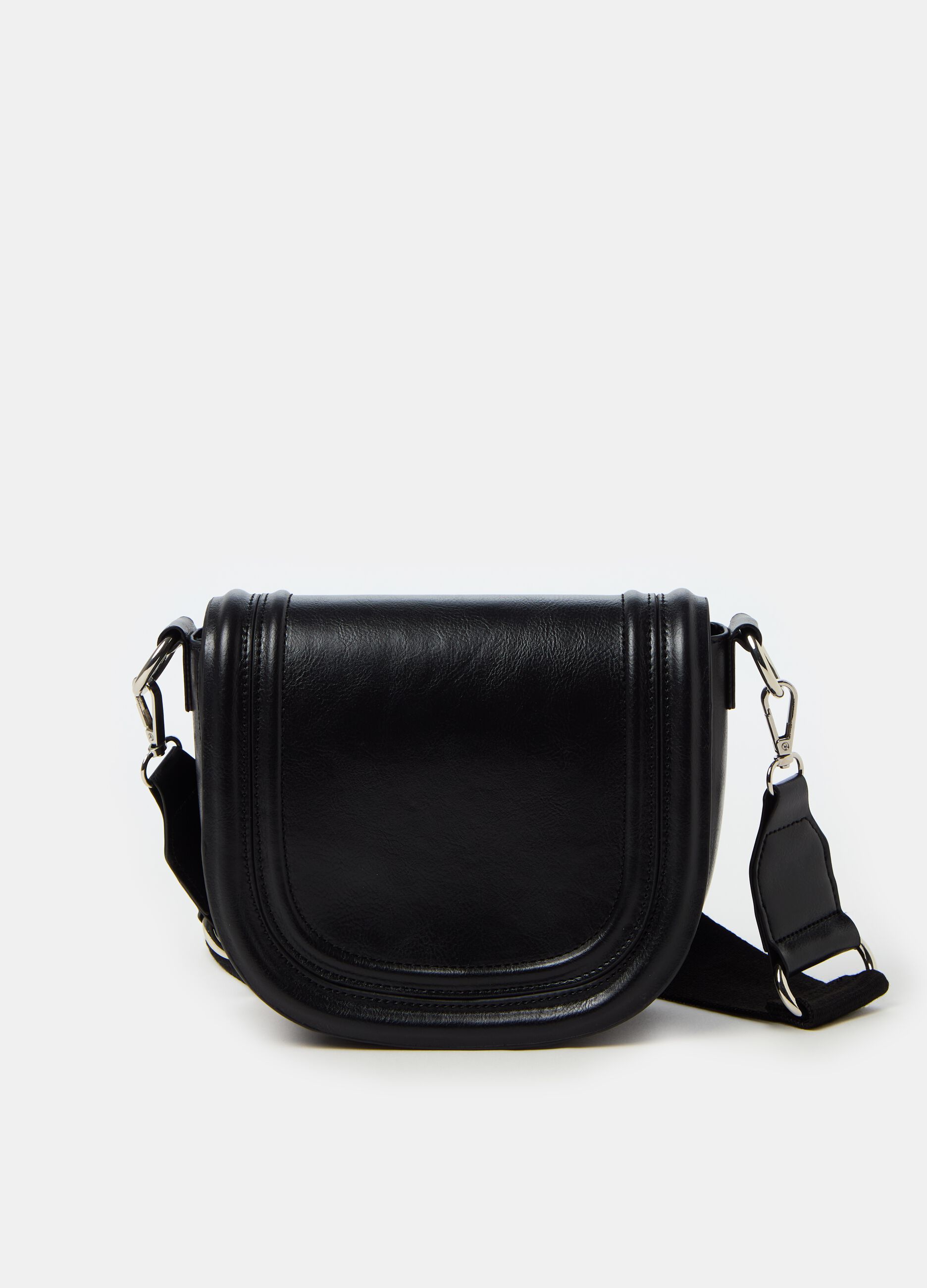 Flap bag with shoulder strap