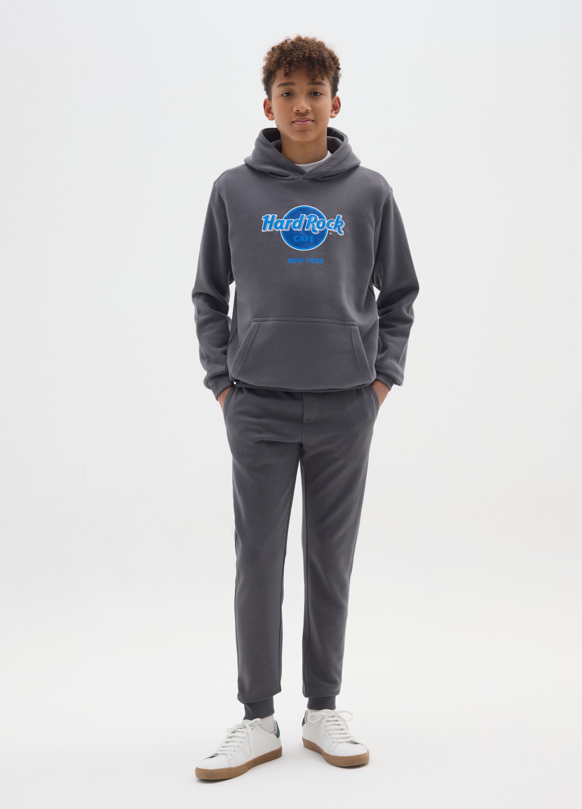 Boys' grey cotton jogger trousers with regular fit