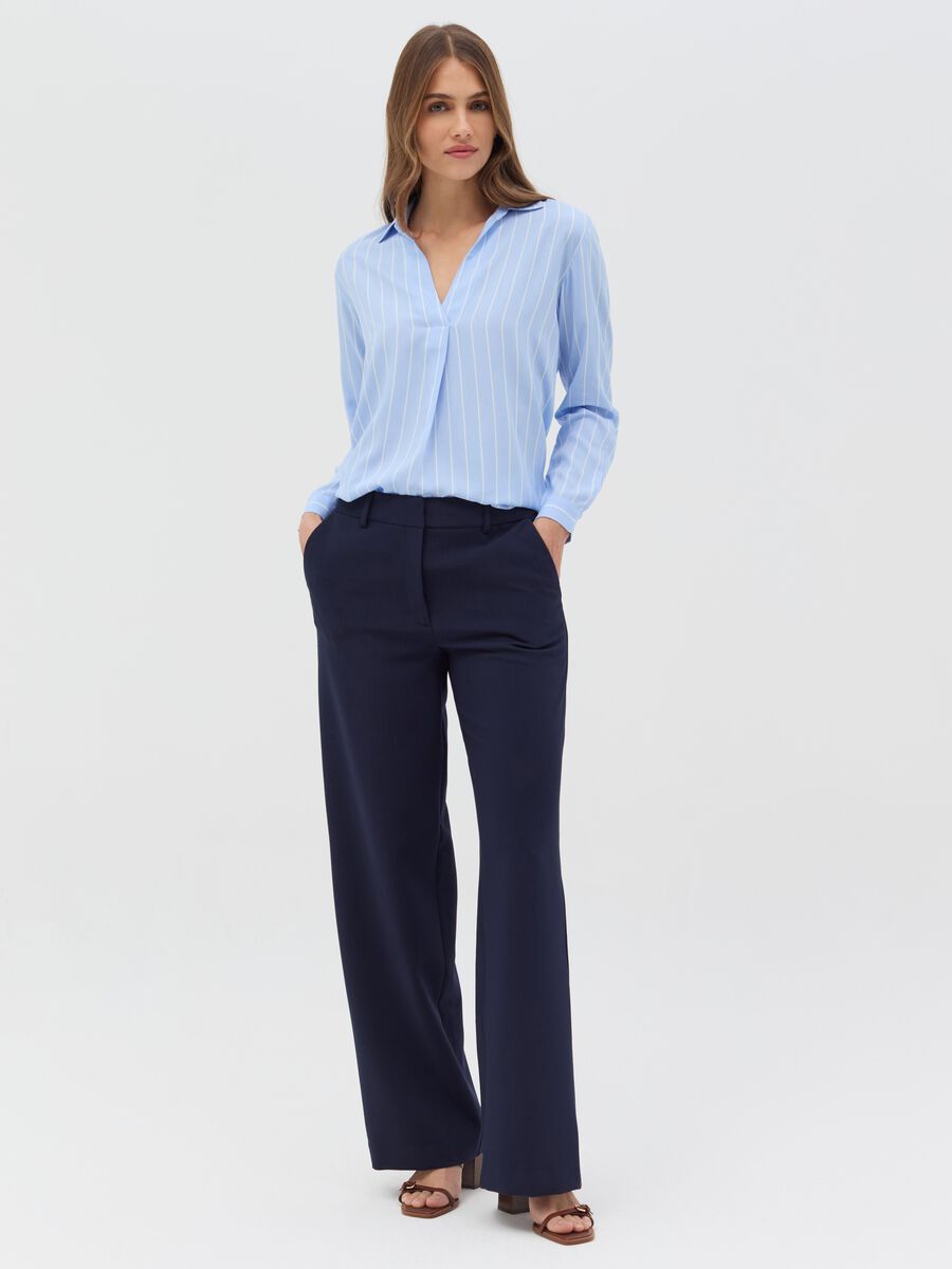 Viscose blouse with V neck_1