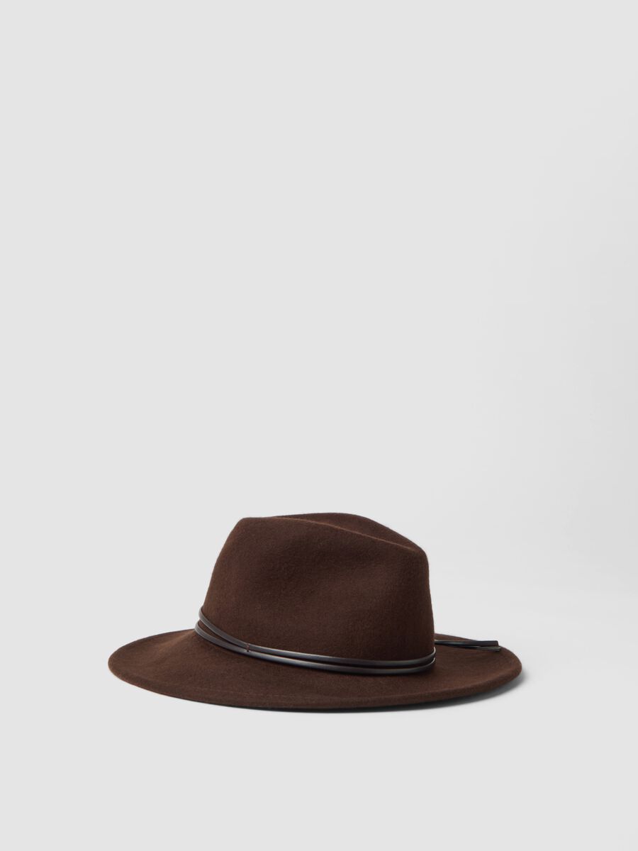 Cappello marrone in pura lana con falda ampia_0