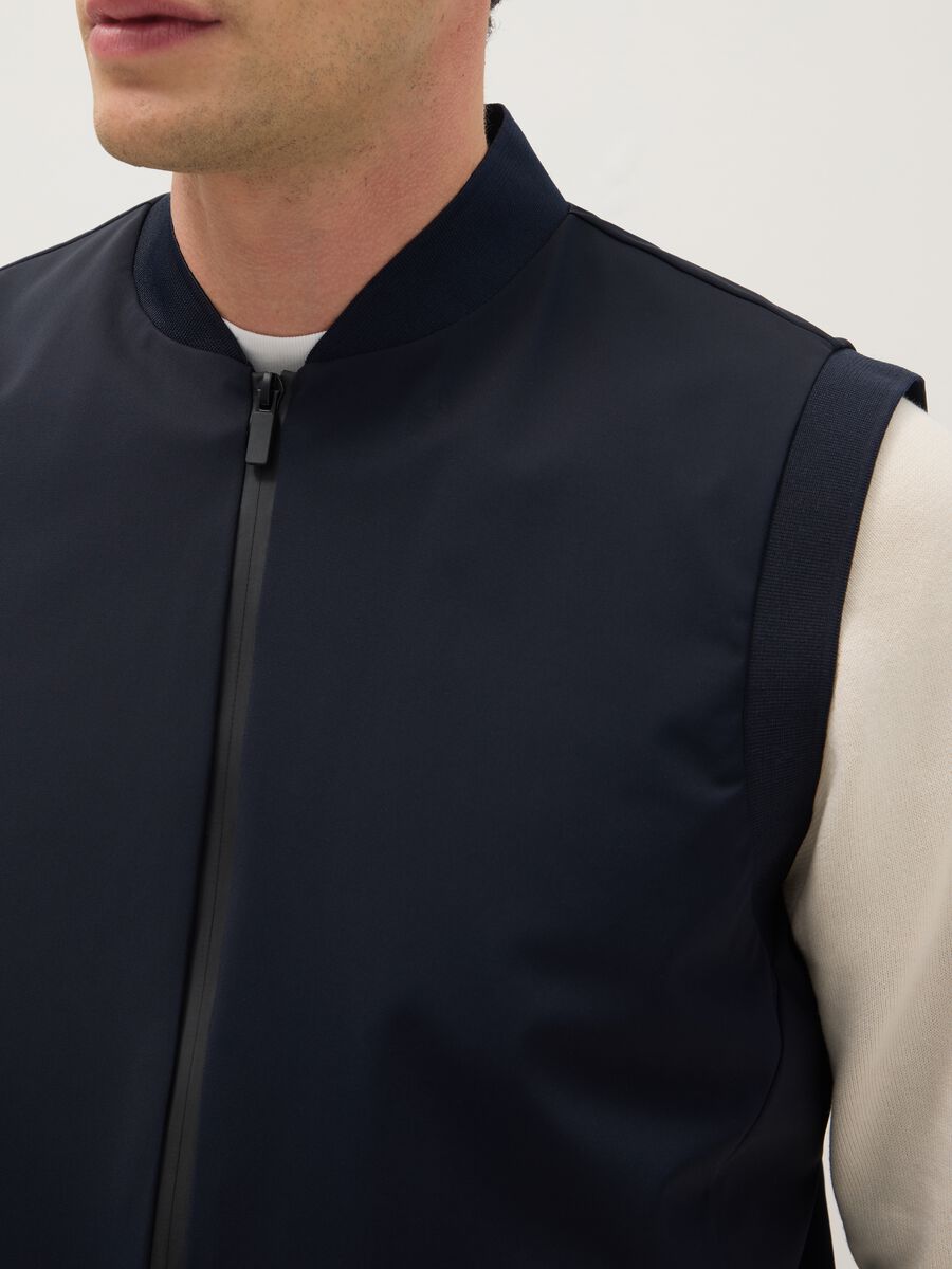 Blue regular fit gilet with full zip_3
