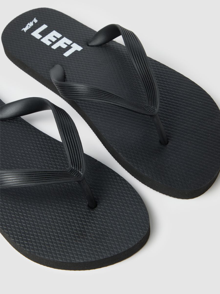 Men's black flip-flops with logo_1