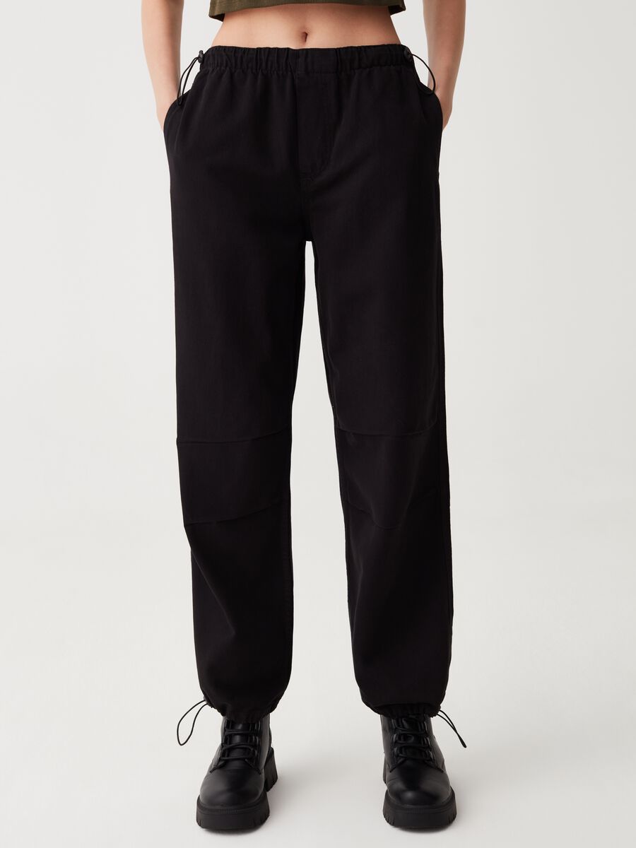 Pantaloni parachute in twill_1
