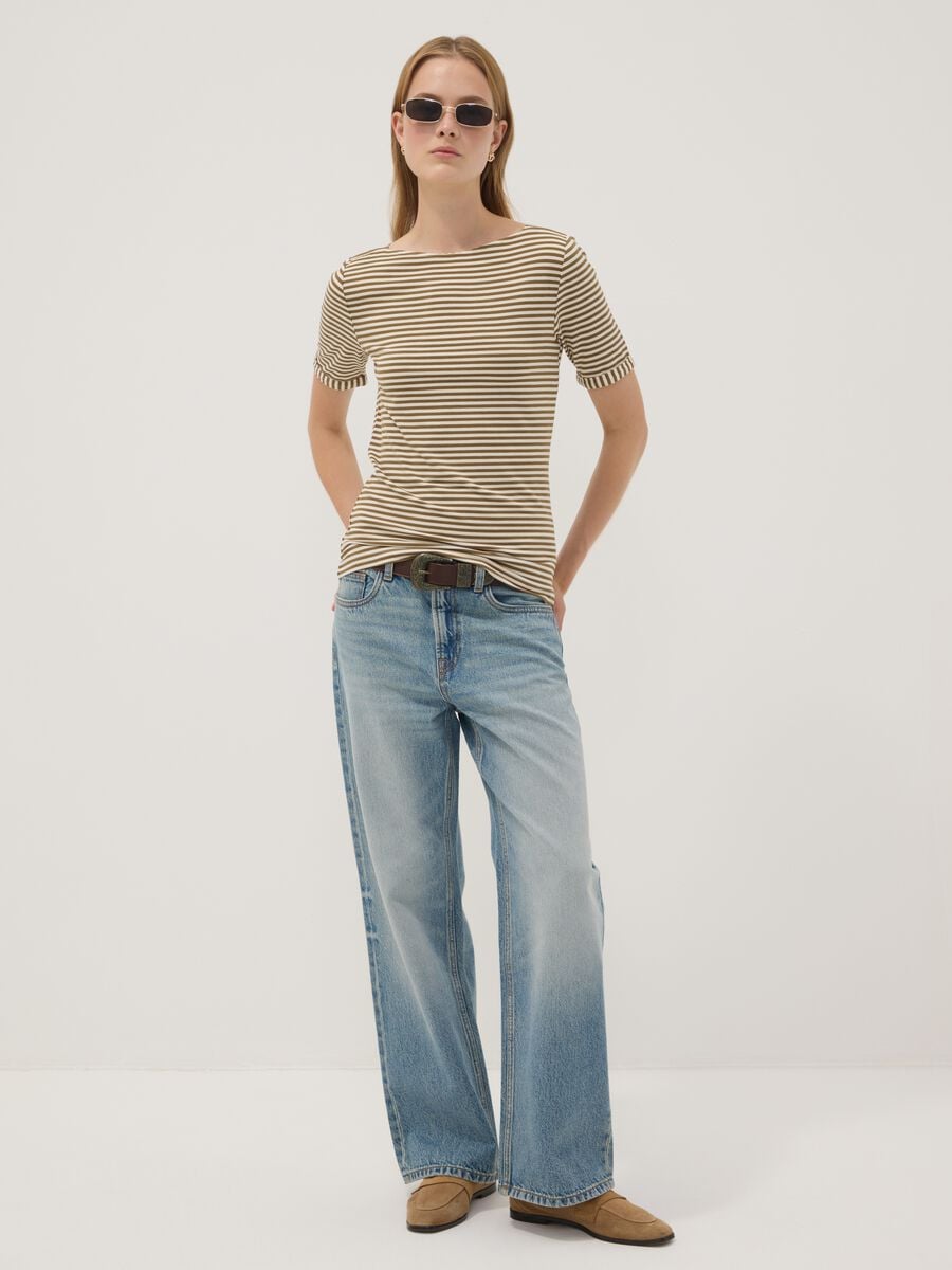 T-shirt bianca in viscosa elasticizzato a righe_1