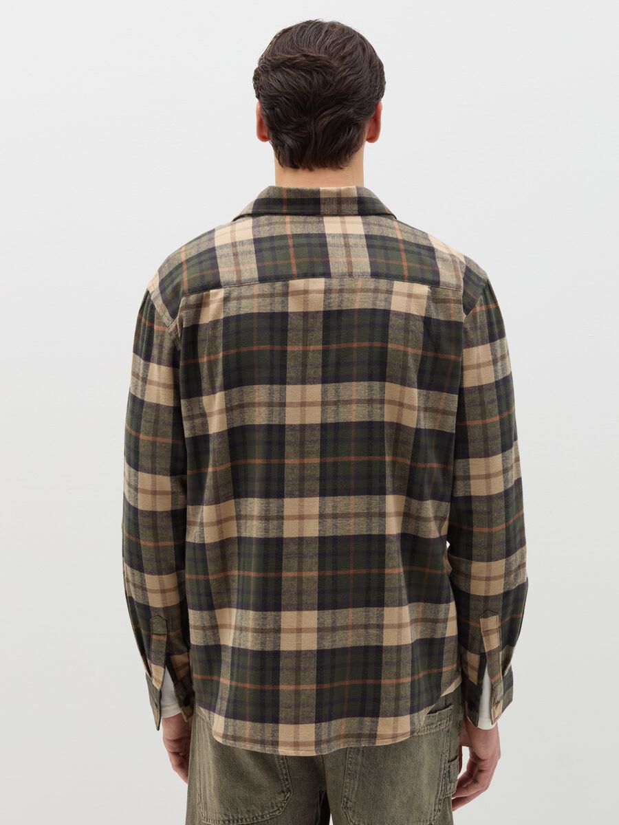 Flannel shirt with check pattern_4