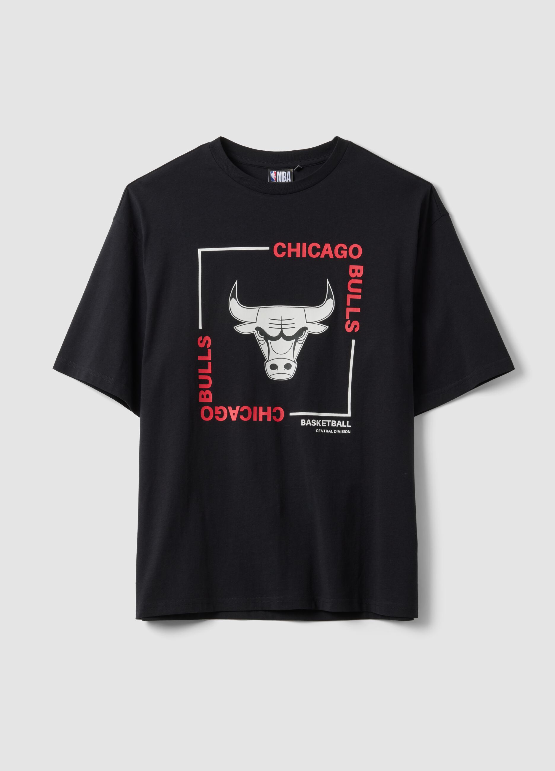 T-shirt nera in puro cotone con stampa Chicago Bulls
