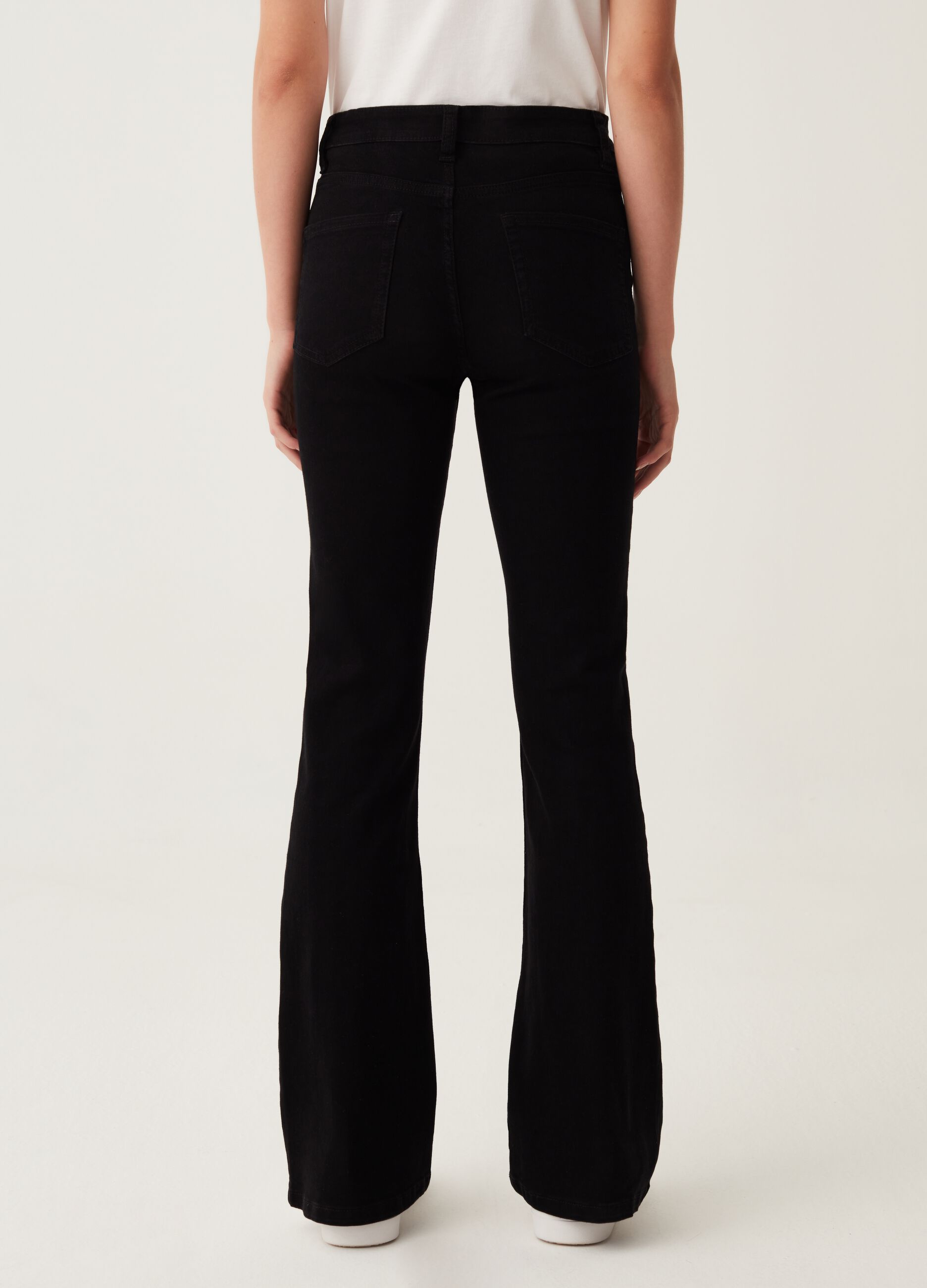 Jeans flare fit a vita alta con scoloriture_2