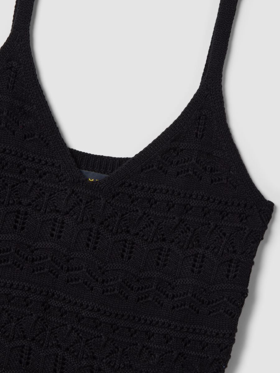 Black pure cotton regular-fit vest top with open-knit texture_5