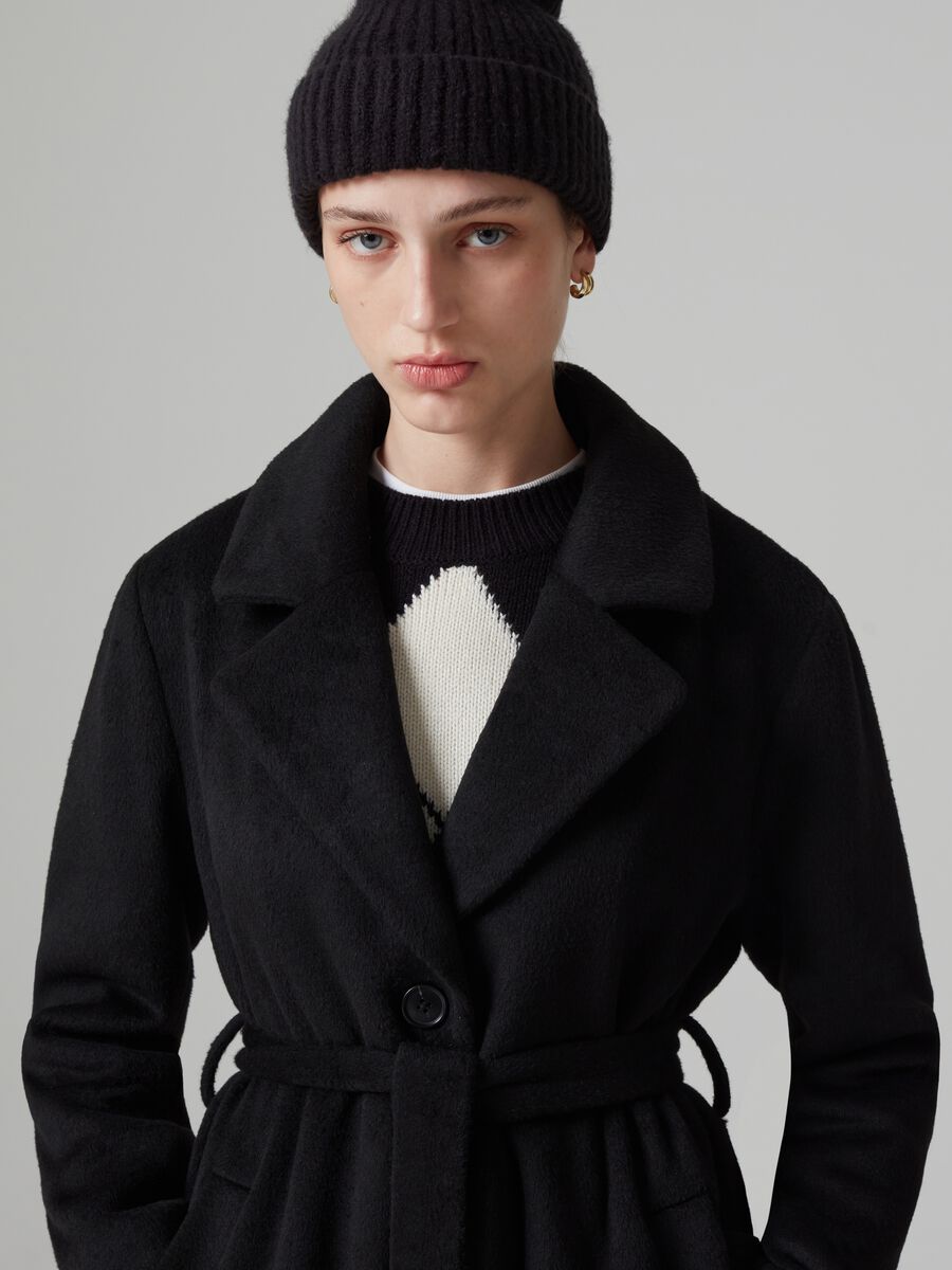 Cappotto lungo monopetto con cintura_1