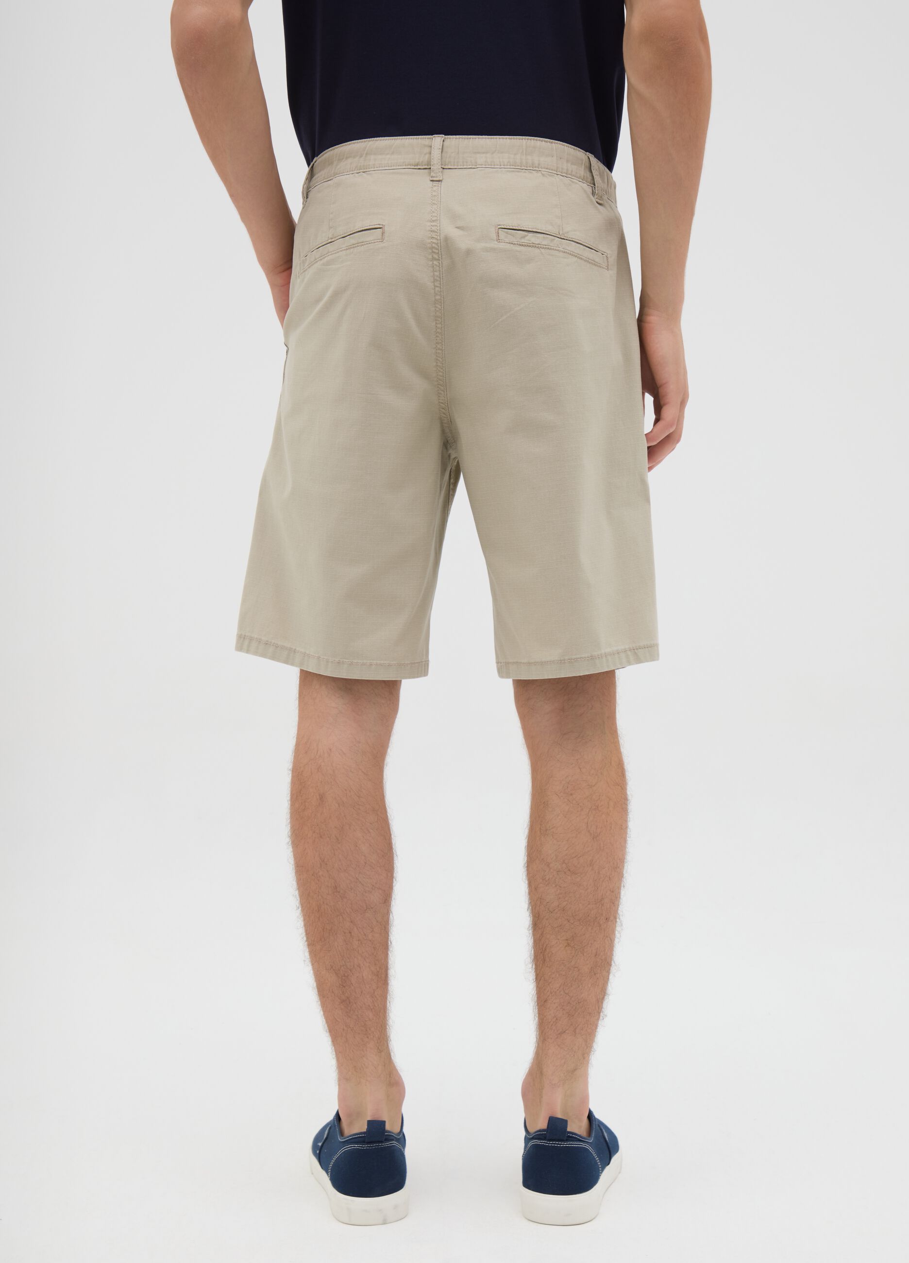 Men's regular fit beige cotton shorts