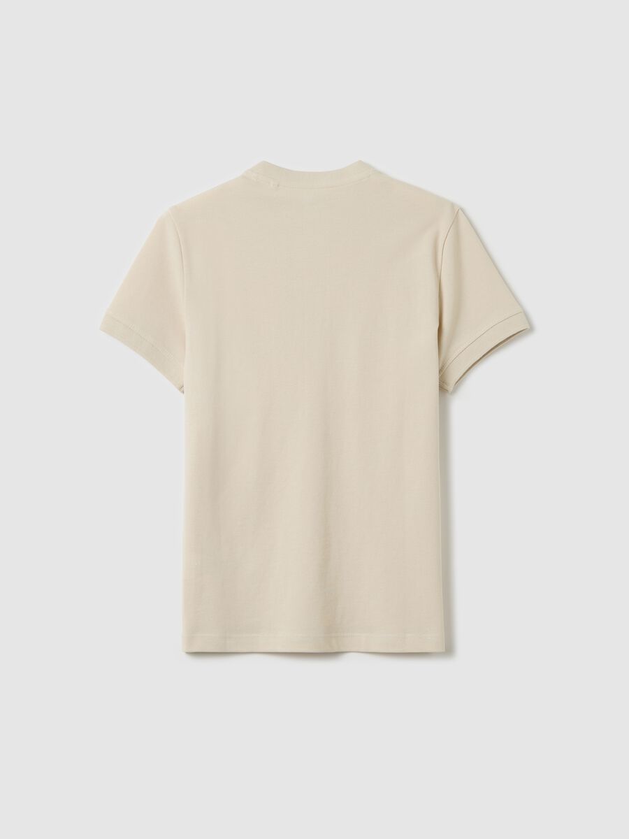 Boys’ polo shirt in 100% beige cotton with regular fit and Henley collar_4
