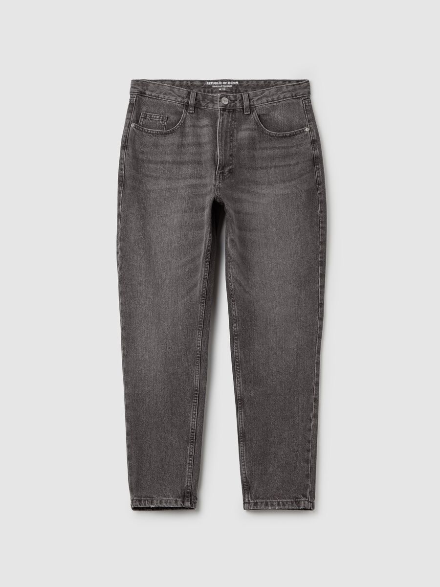 Tapered-fit regular jeans with fading_4