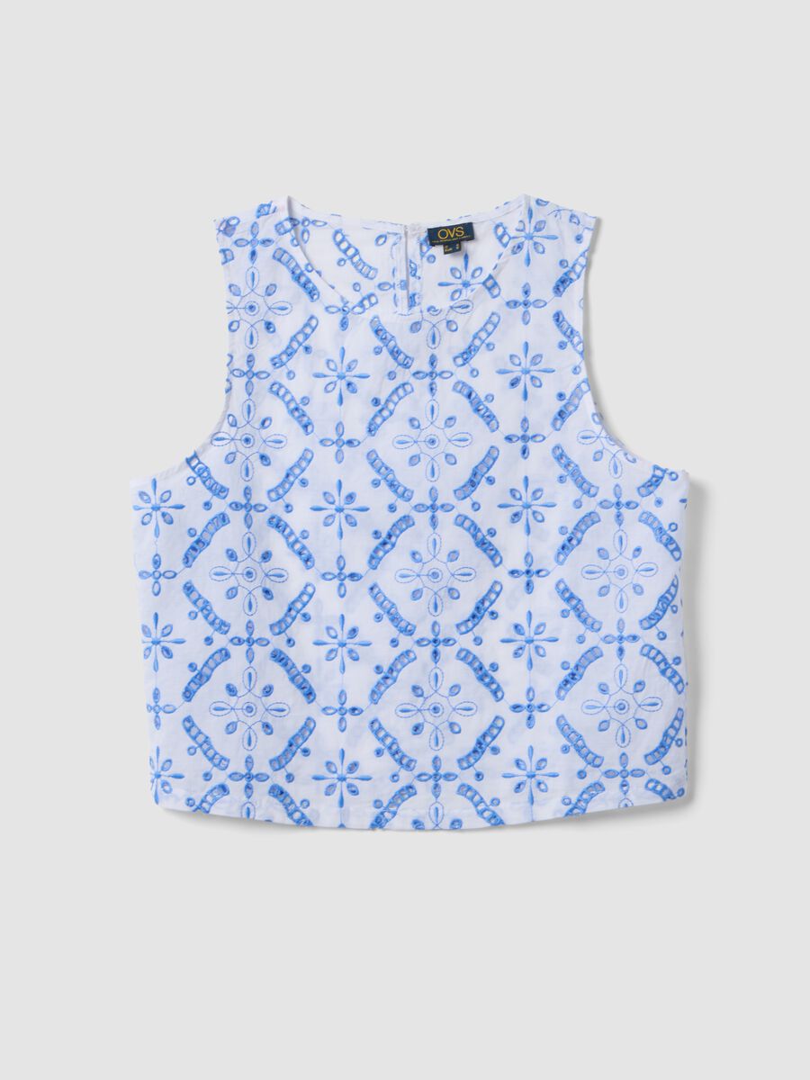 Top bianco in cotone organico con ricamo azzurro_0