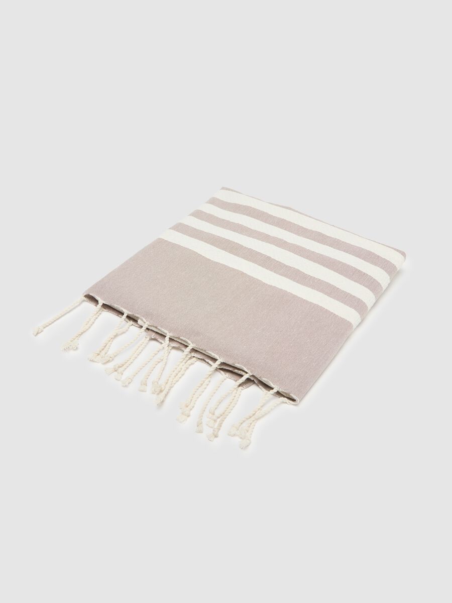 Multicoloured pure cotton beach towel with fringes_0