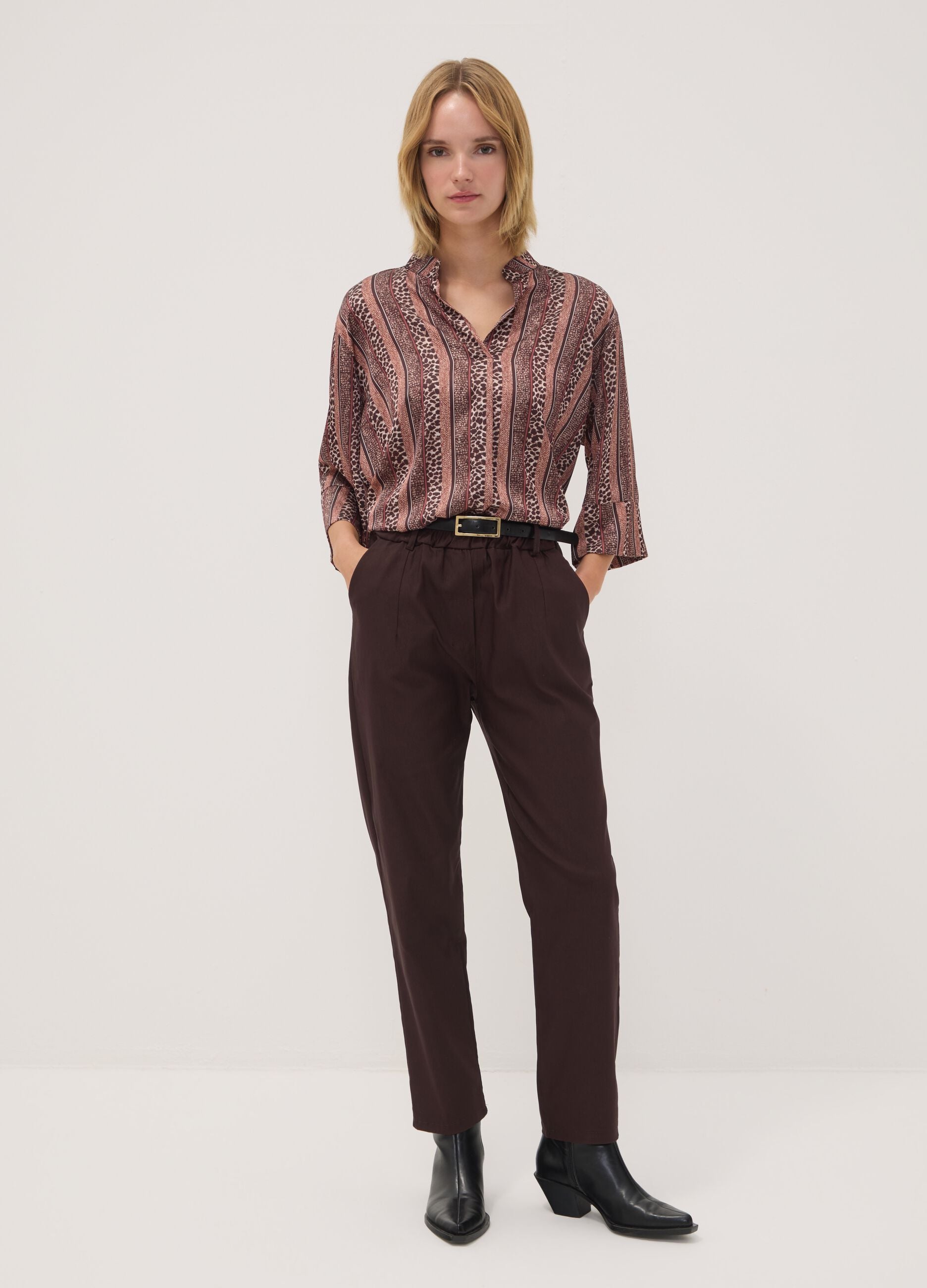 Blusa marrone regular fit con stampa a righe regular fit