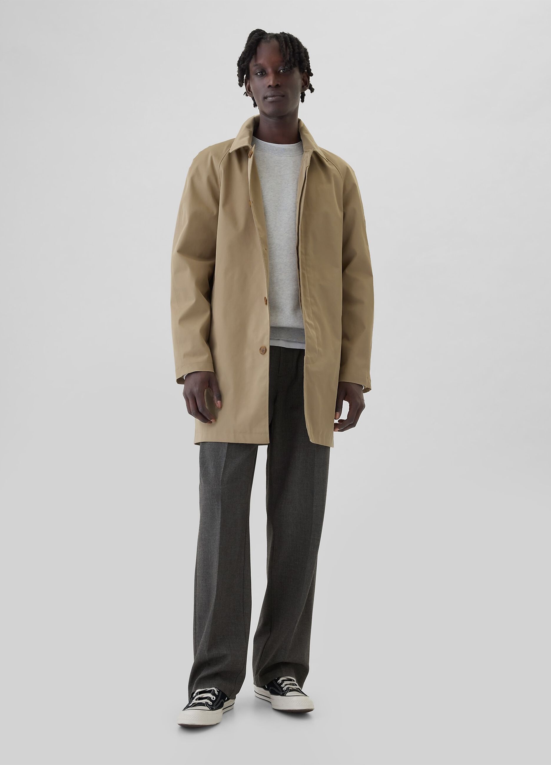 Loose-fit trousers with darts