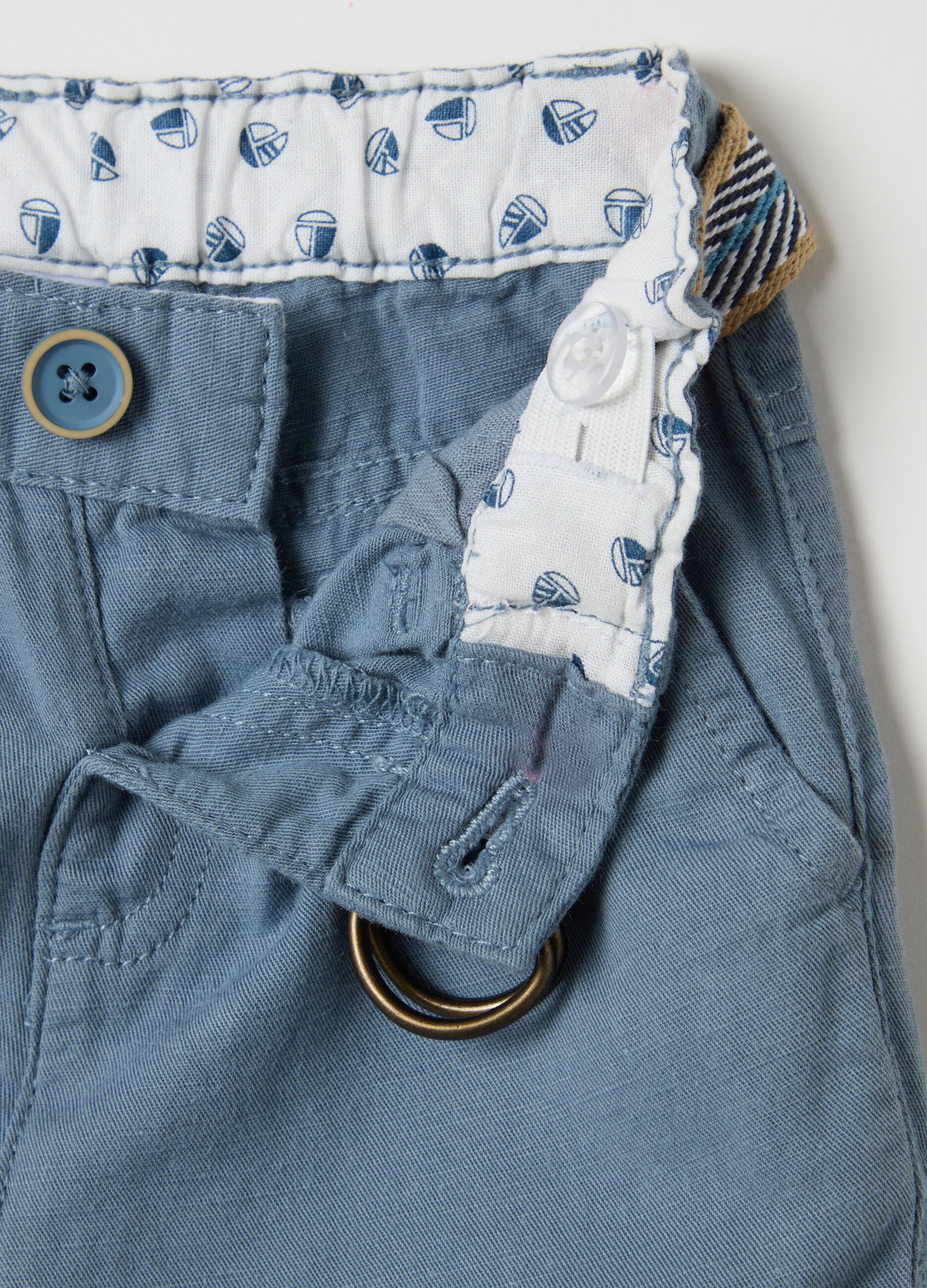 Chino trousers with belt