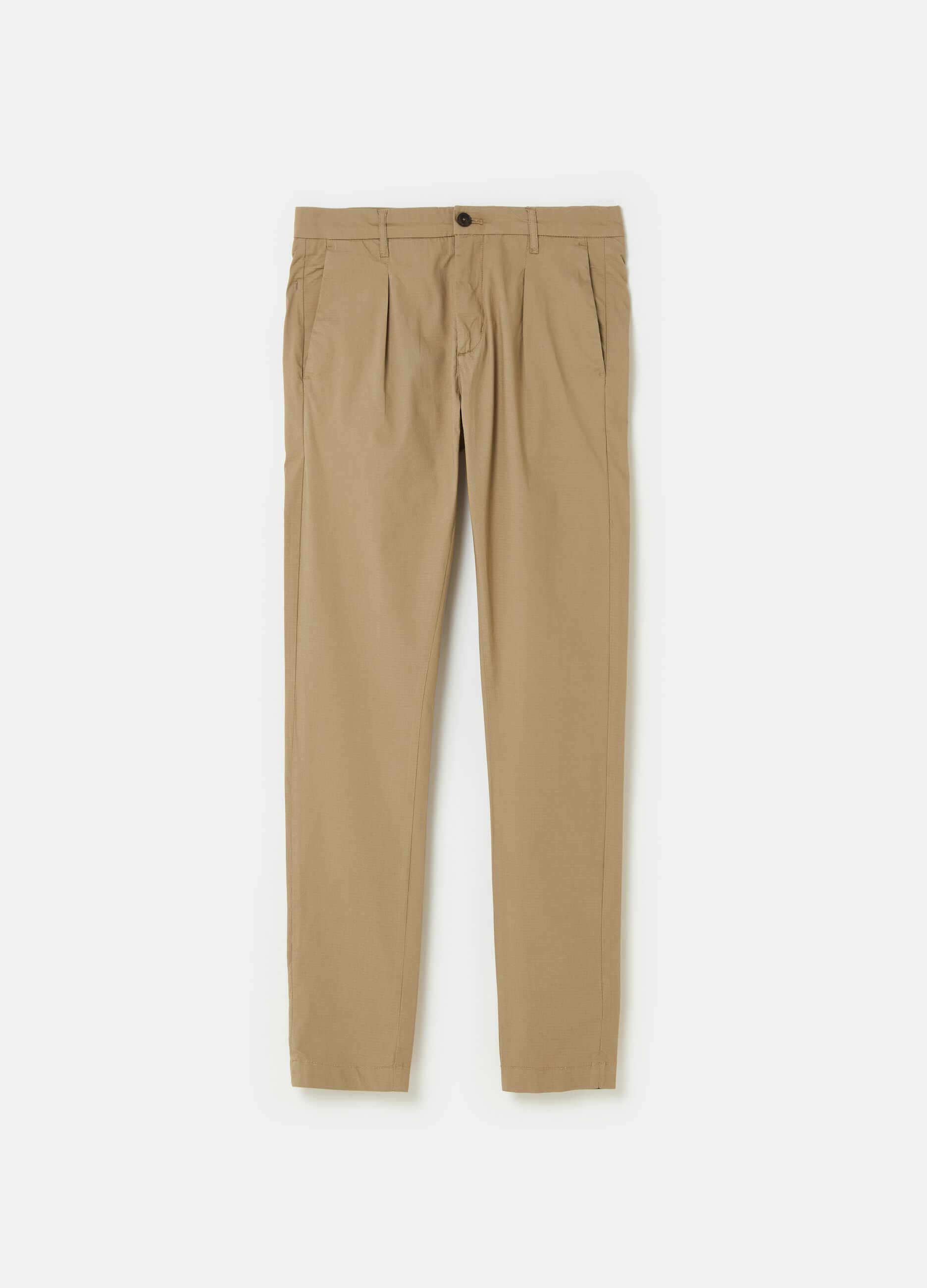 Chino trousers with ripstop weave