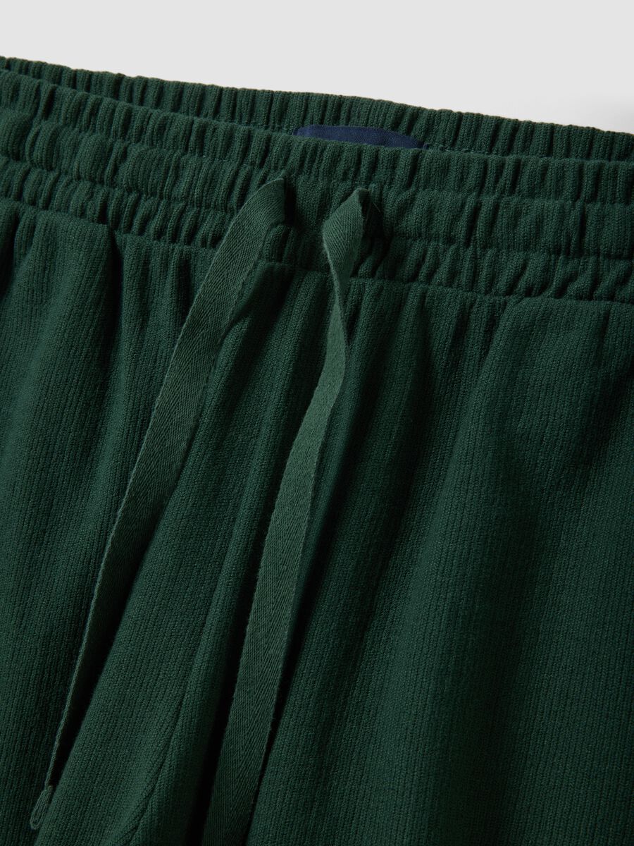 Shorts jogger verdi in misto cotone con coulisse relaxed fit_5