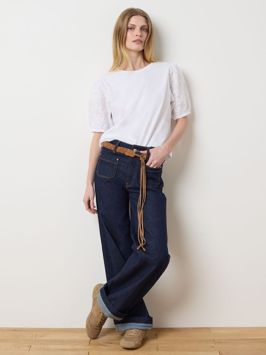 White T-shirt with embroidered sleeves by Les Copains_0
